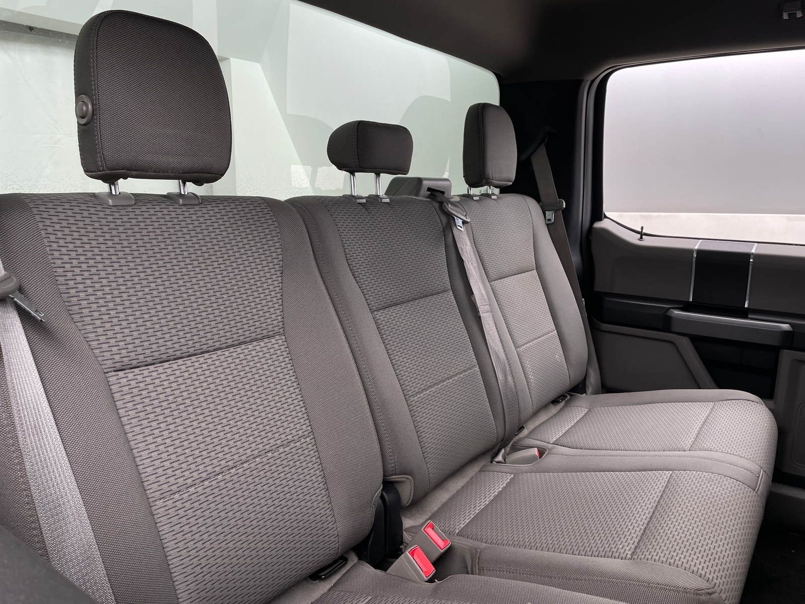 Thumbnail: 2018 Ford Econoline - 6