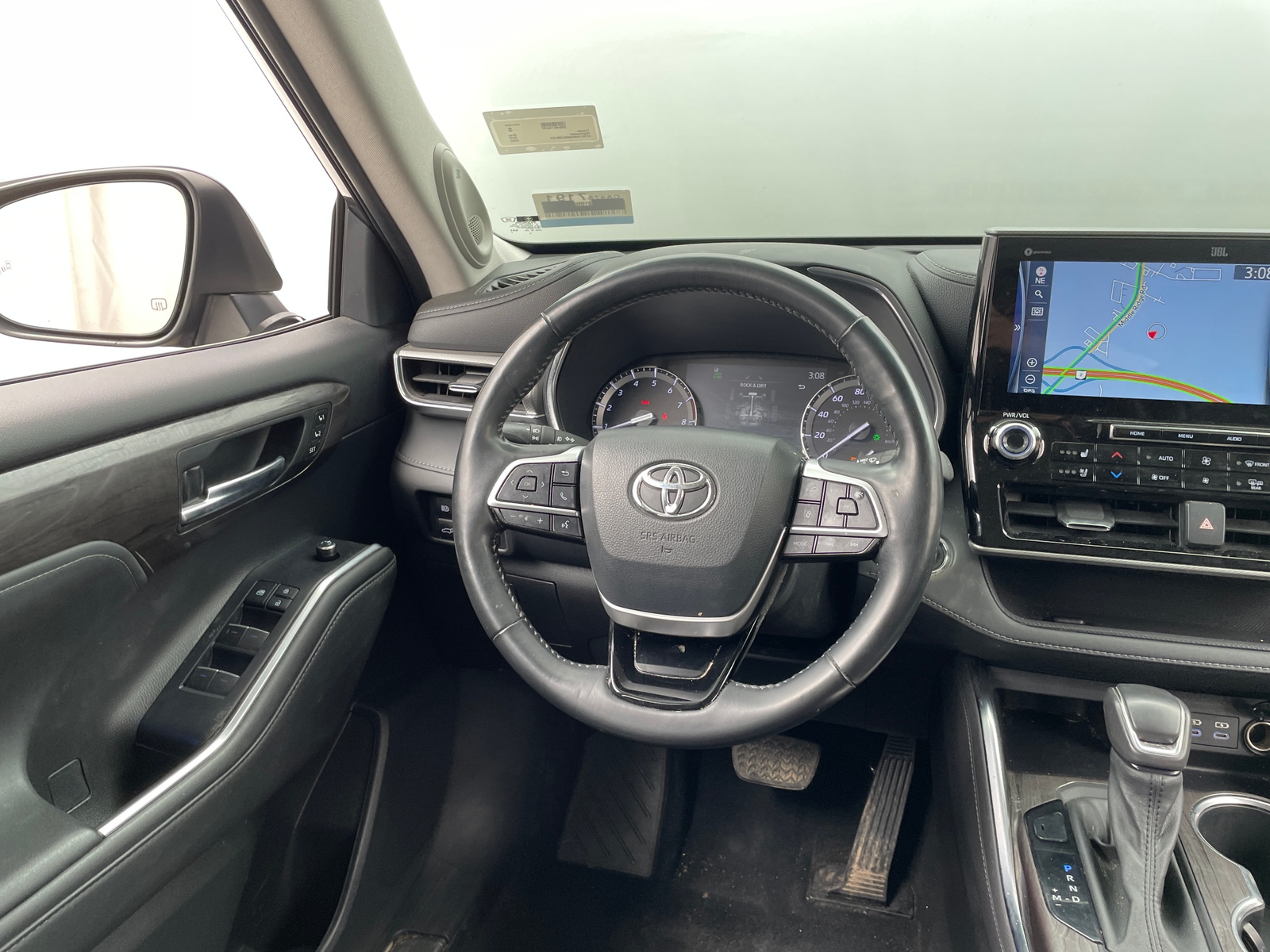 Thumbnail: 2022 Toyota Highlander - 4