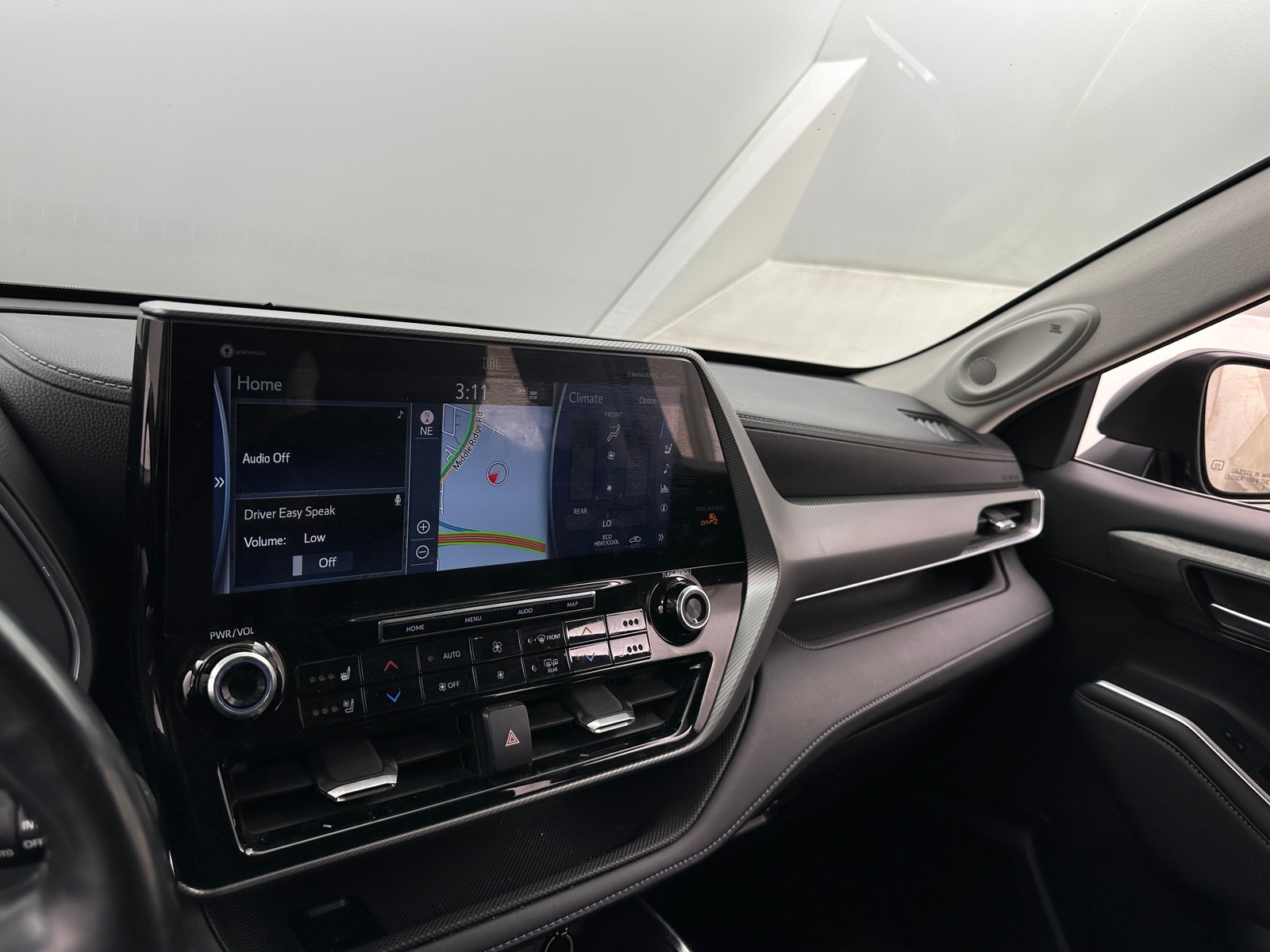 Thumbnail: 2022 Toyota Highlander - 3