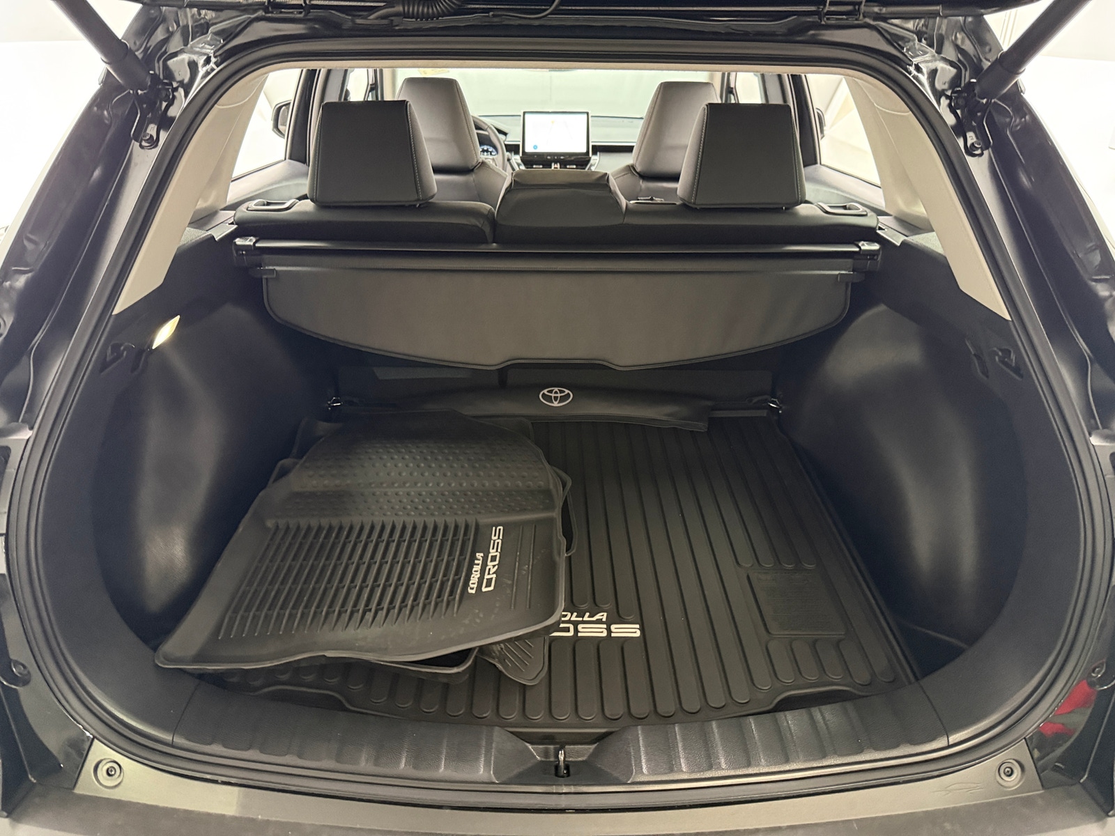 Thumbnail: 2026 Toyota Corolla Cross - 6