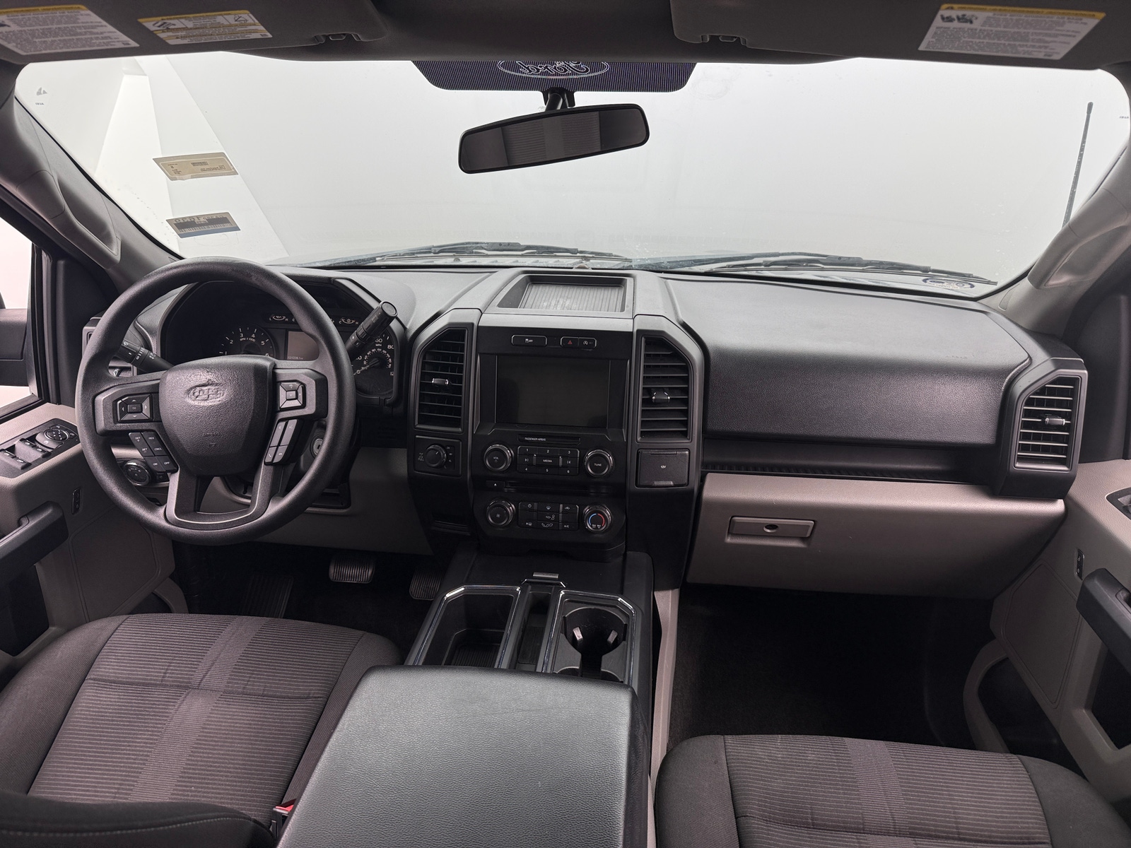 Thumbnail: 2018 Ford Econoline - 3