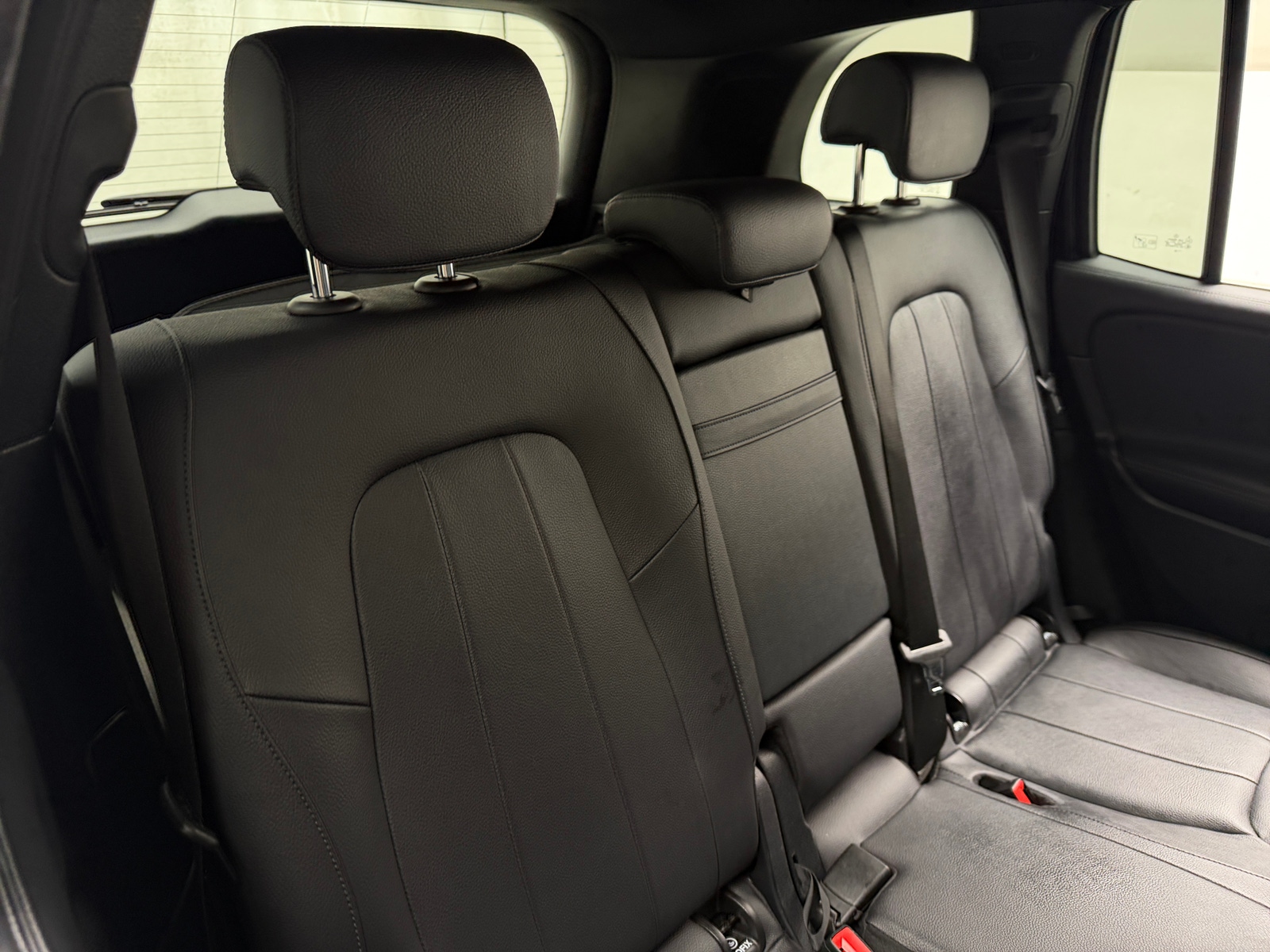 Thumbnail: 2023 Mercedes-Benz GLB - 5