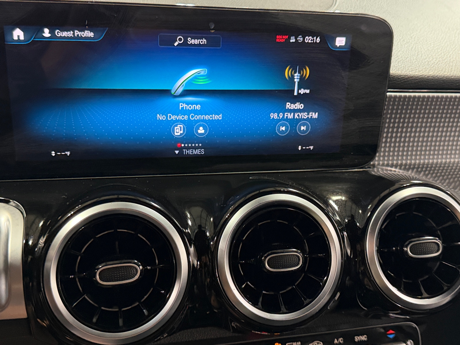 Thumbnail: 2023 Mercedes-Benz GLB - 3