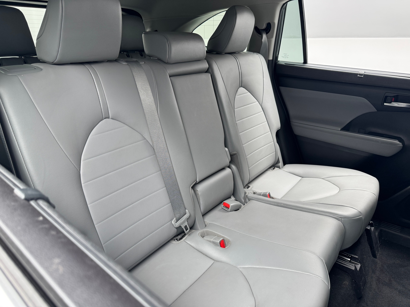 Thumbnail: 2021 Toyota Highlander - 5