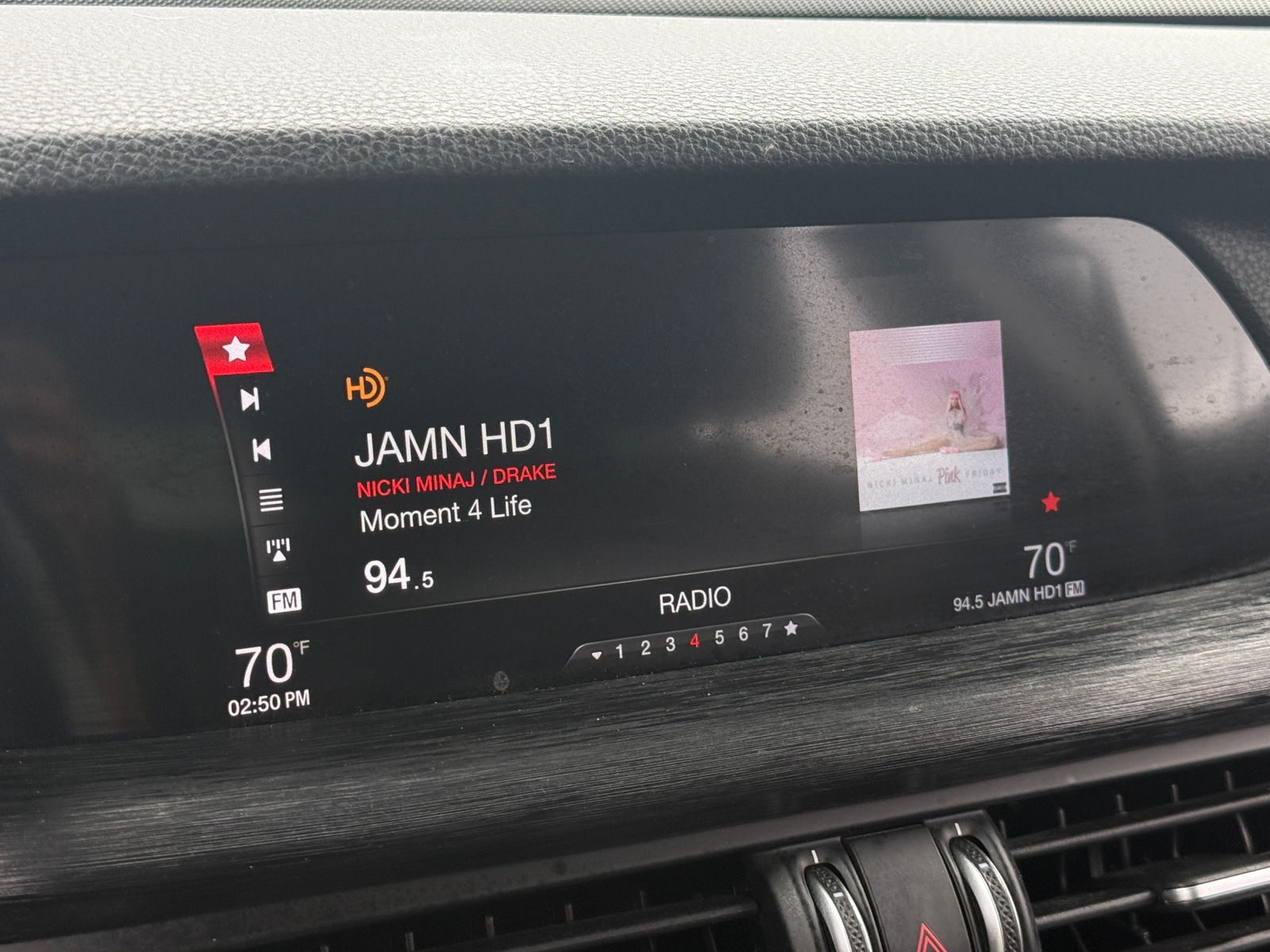 Thumbnail: 2019 Alfa Romeo Stelvio - 3