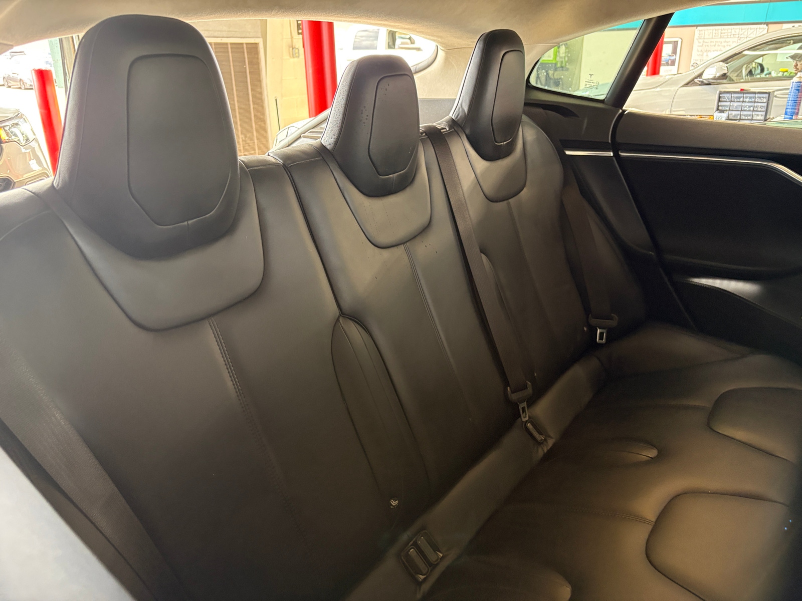 Thumbnail: 2015 Tesla Model S - 5