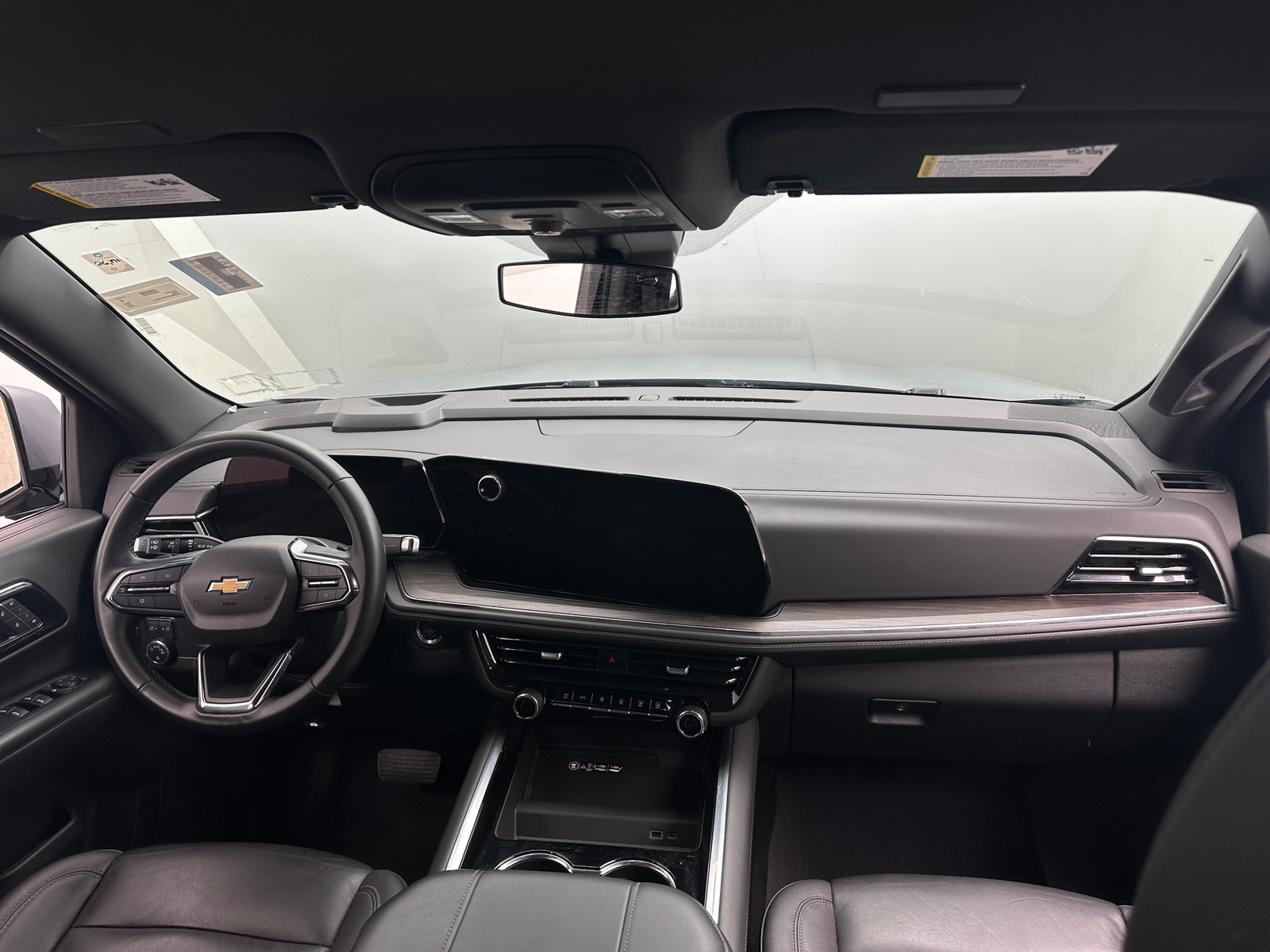 Thumbnail: 2025 Chevrolet Tahoe - 2