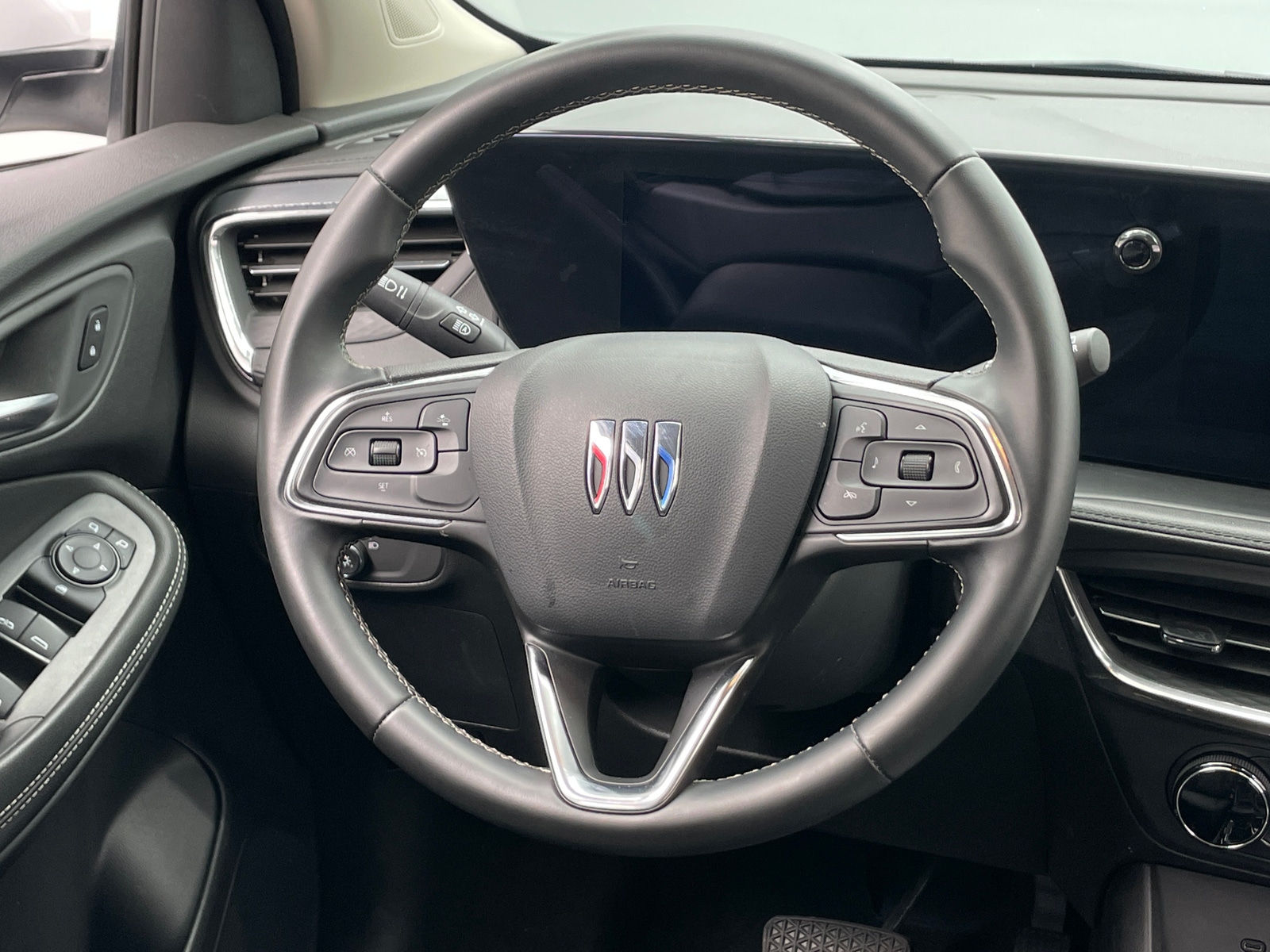 Thumbnail: 2025 Buick Encore GX - 4