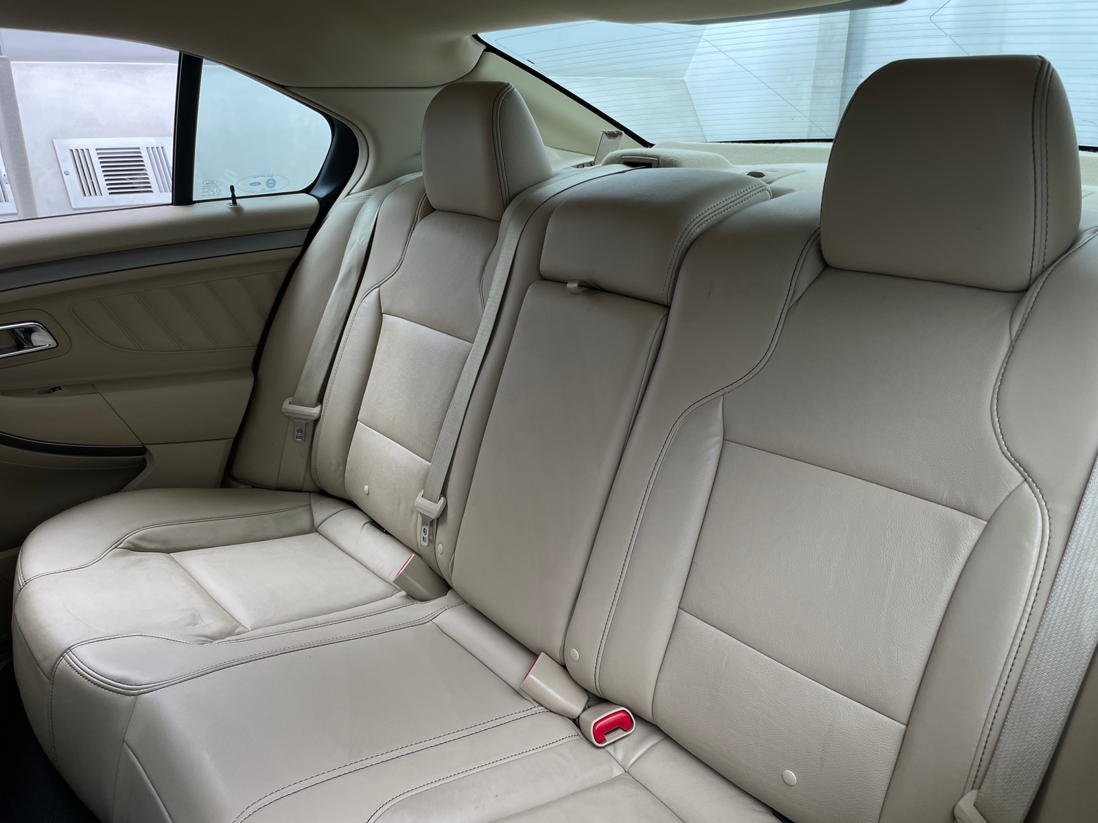 Thumbnail: 2015 Ford Taurus - 5