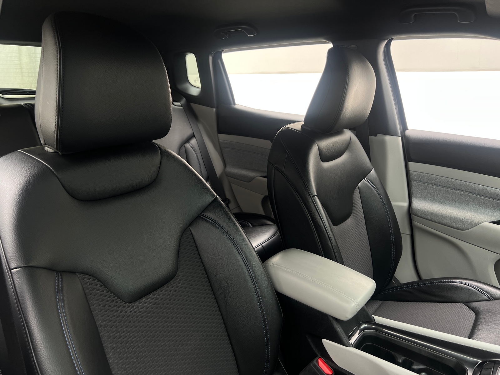 Thumbnail: 2023 Jeep Compass - 2