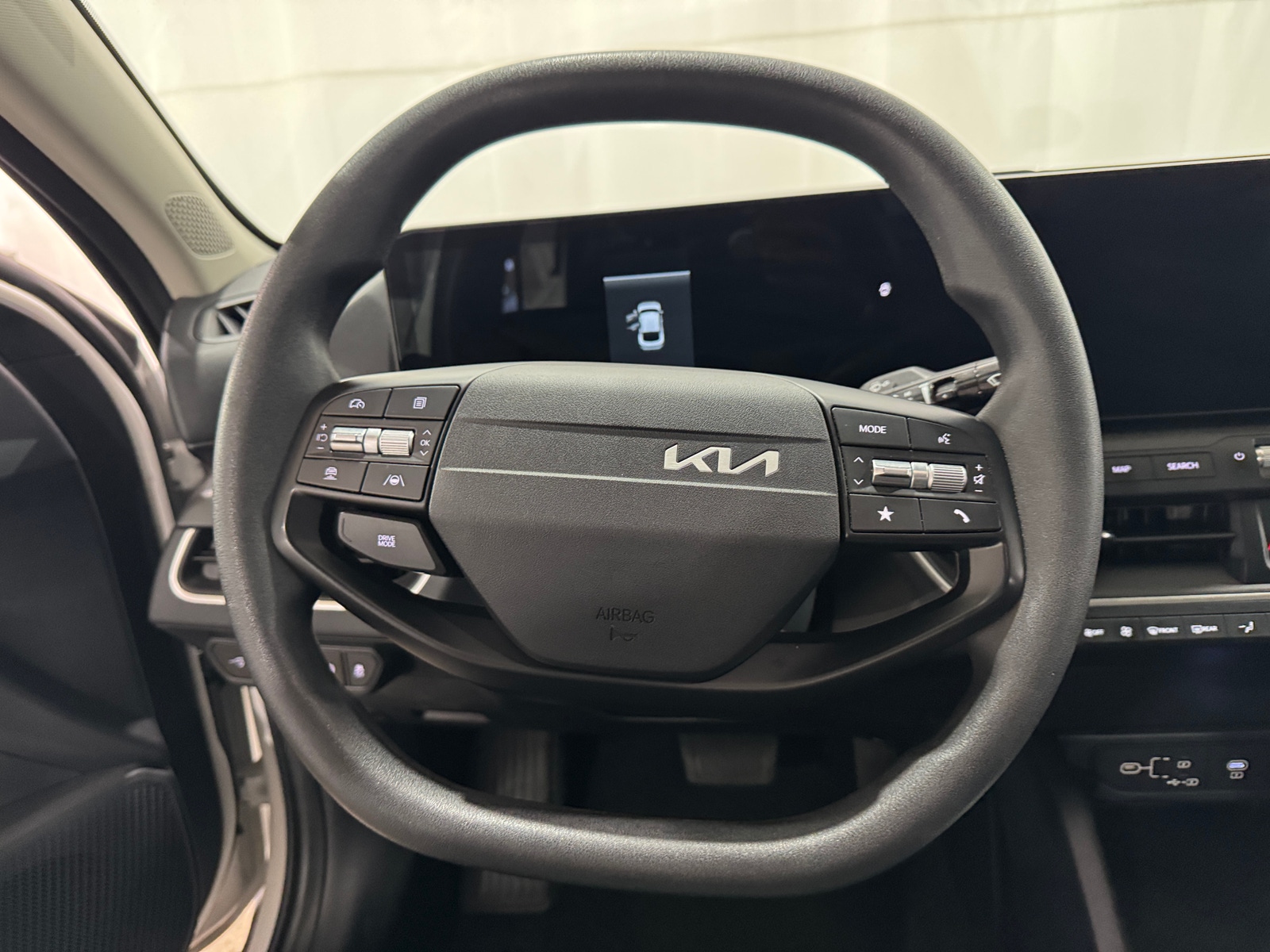 Thumbnail: 2025 Kia K4 - 5