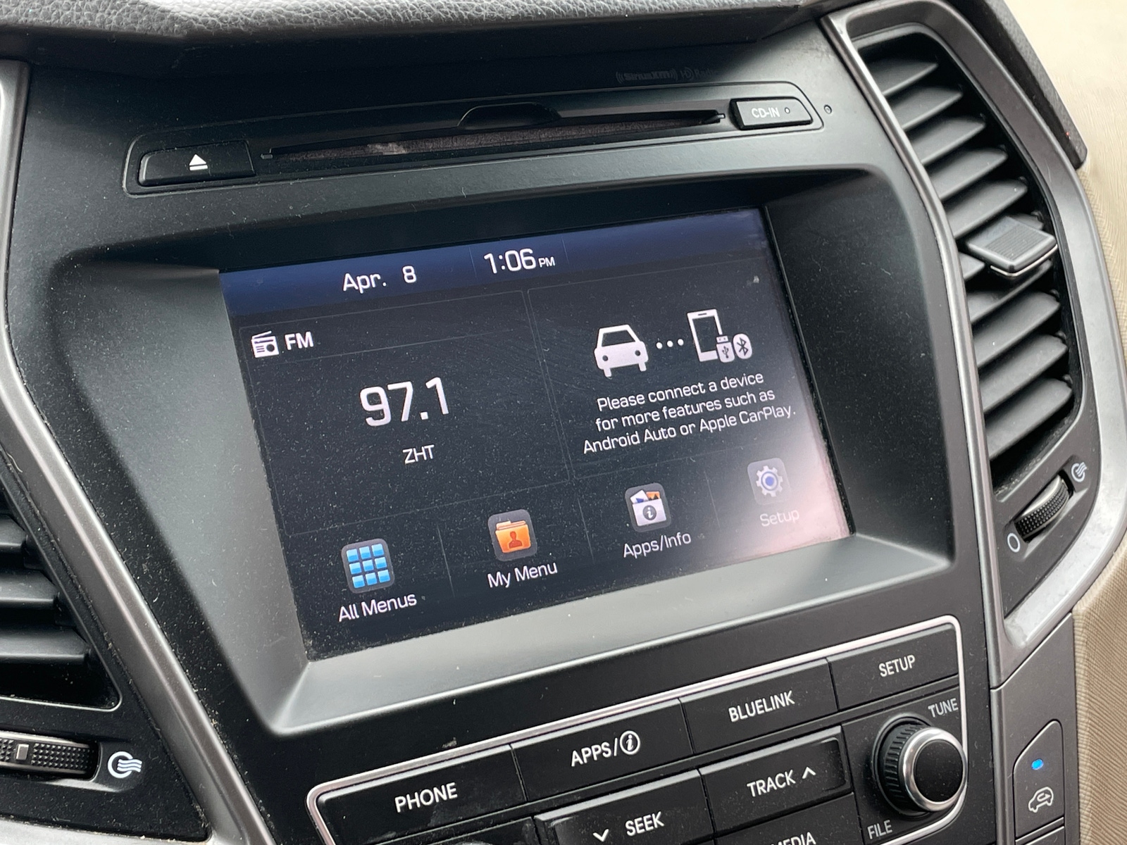 Thumbnail: 2018 Hyundai Santa Fe - 4