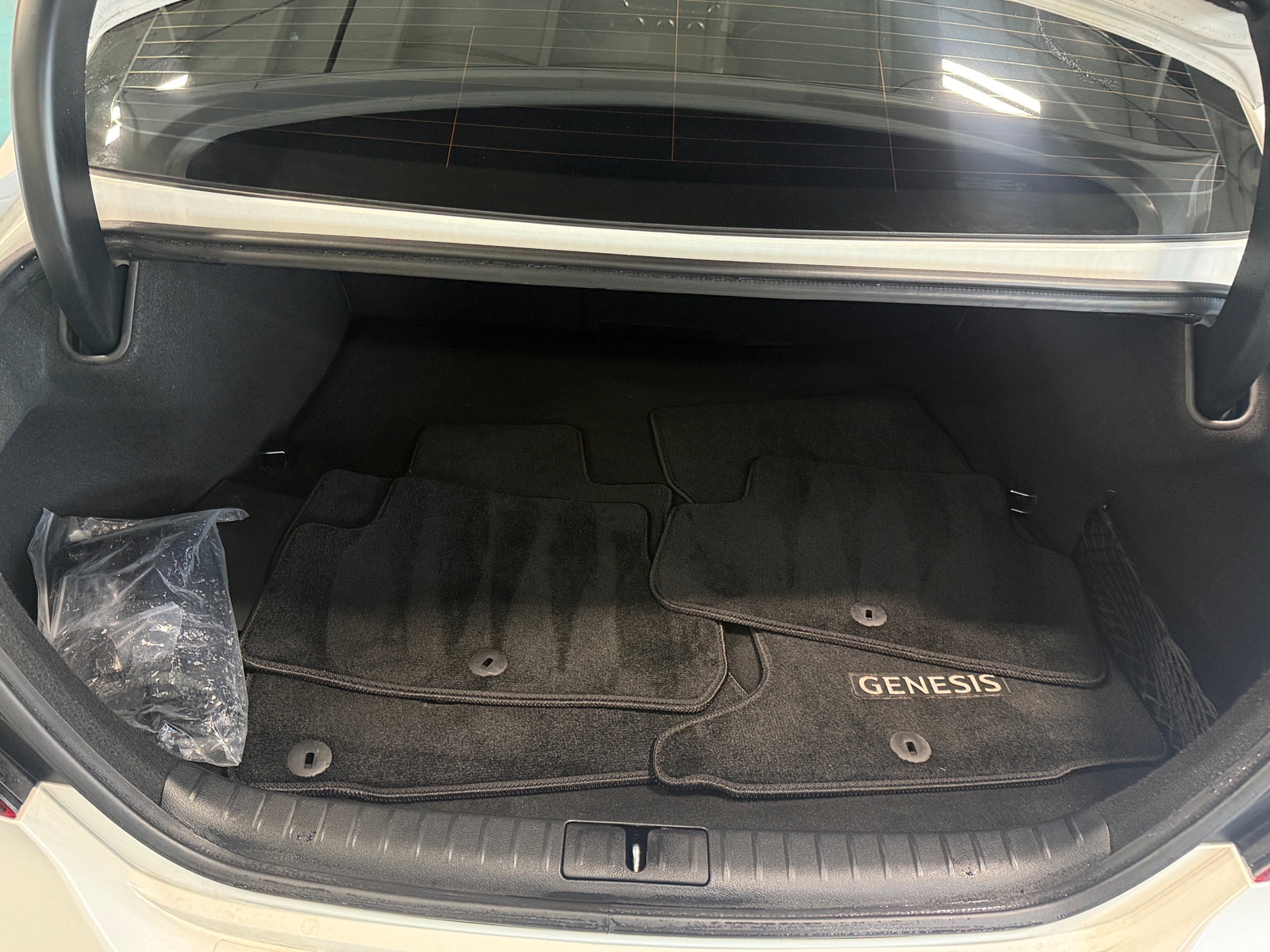 Thumbnail: 2022 Genesis G70 - 6