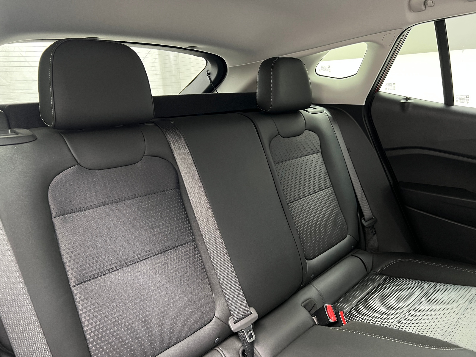 Thumbnail: 2025 Chevrolet Trax - 6