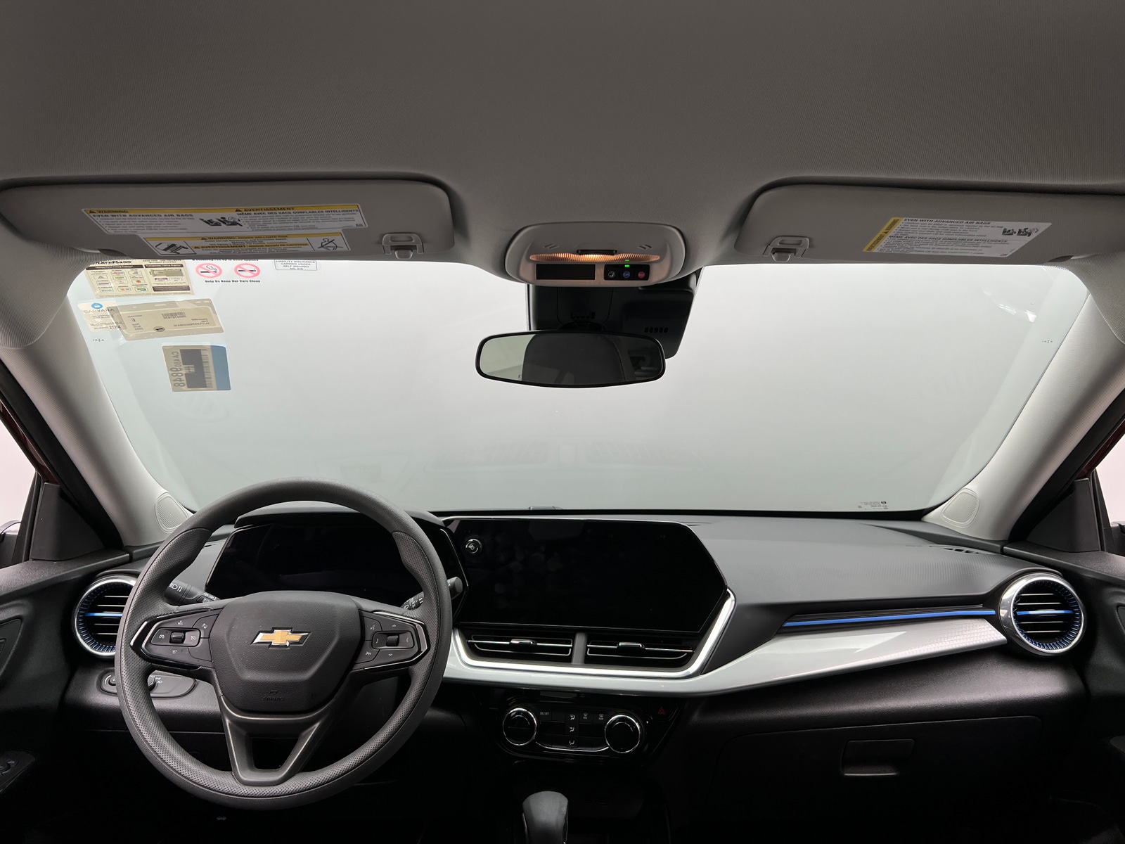 Thumbnail: 2025 Chevrolet Trax - 3