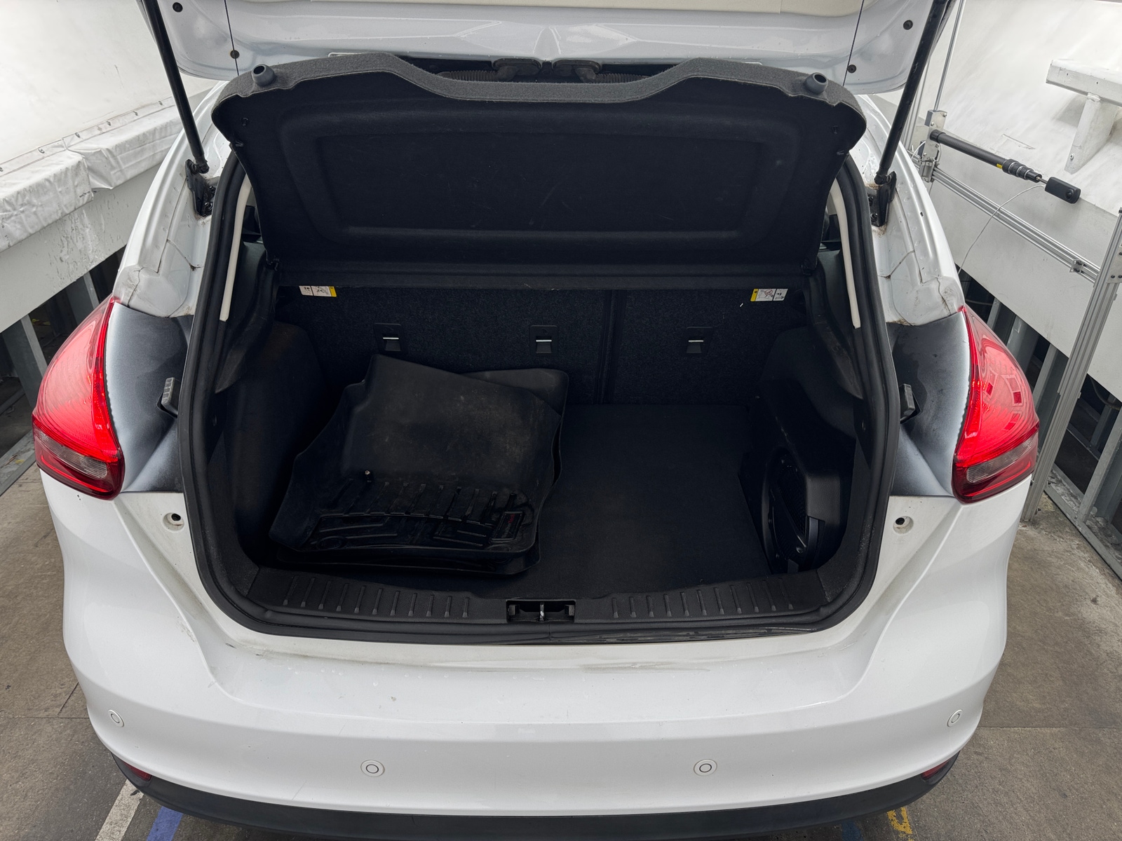 Thumbnail: 2018 Ford Focus - 7