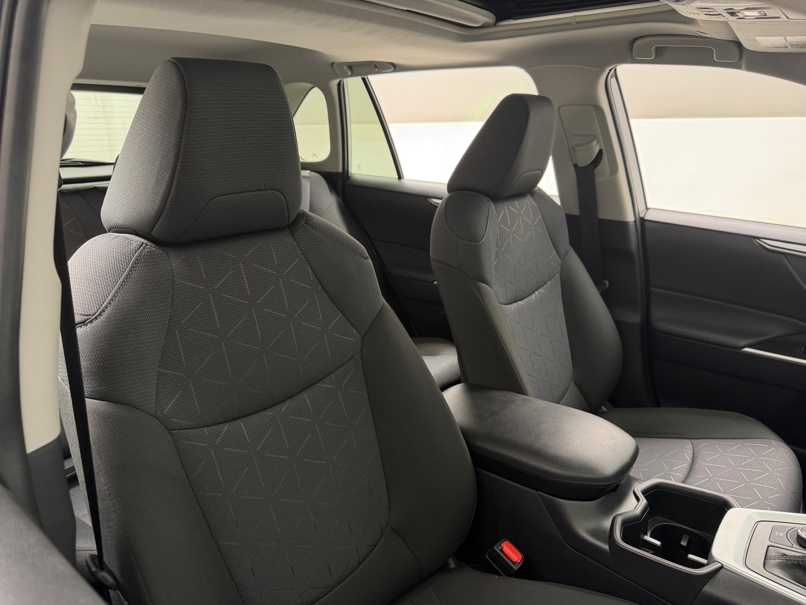 Thumbnail: 2025 Toyota RAV4 - 2