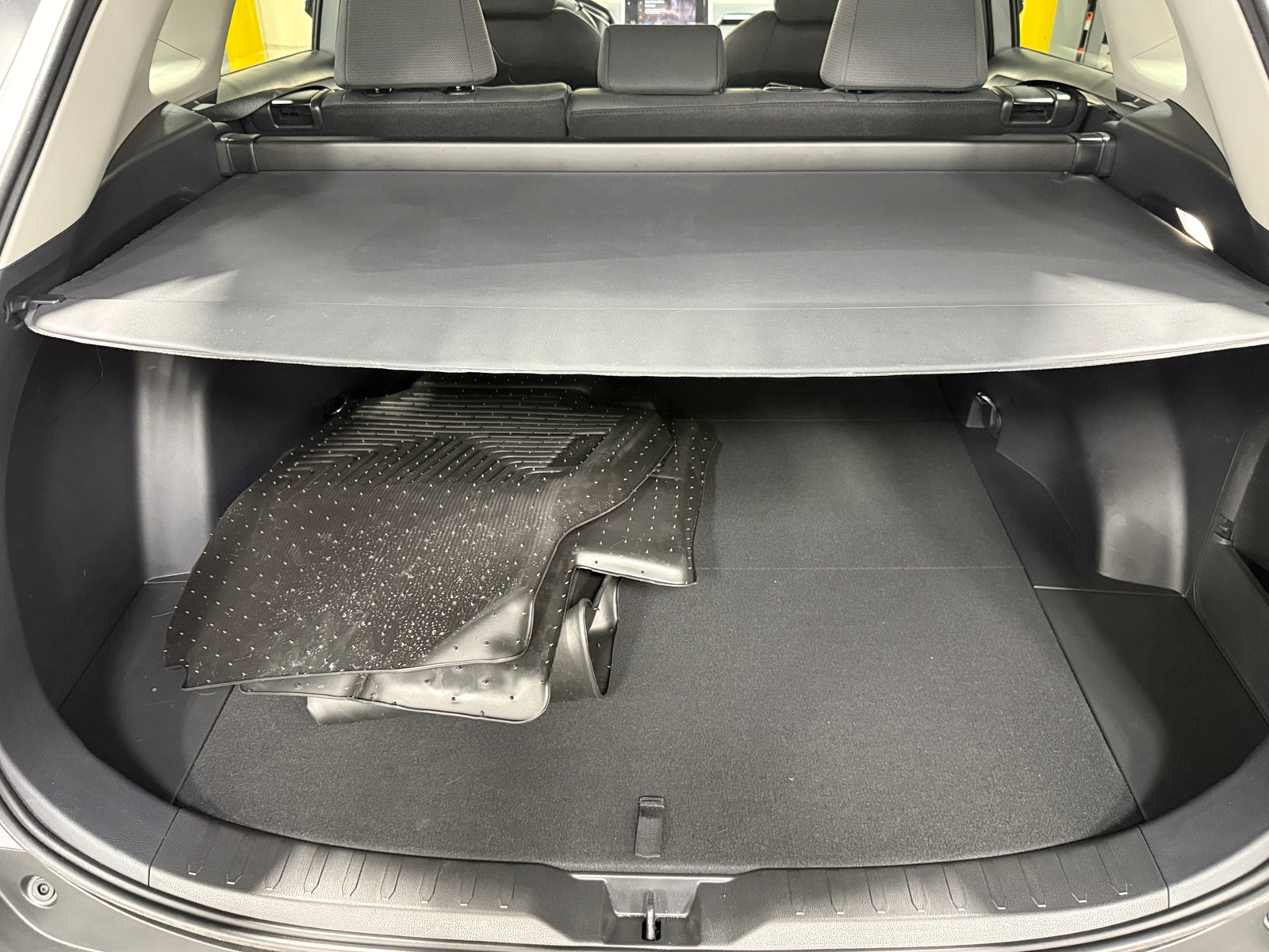 Thumbnail: 2025 Toyota RAV4 - 7