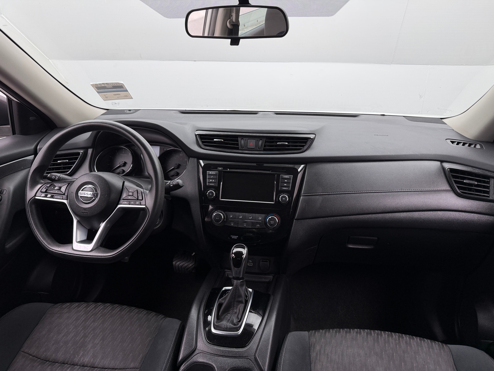 Thumbnail: 2018 Nissan Rogue - 3