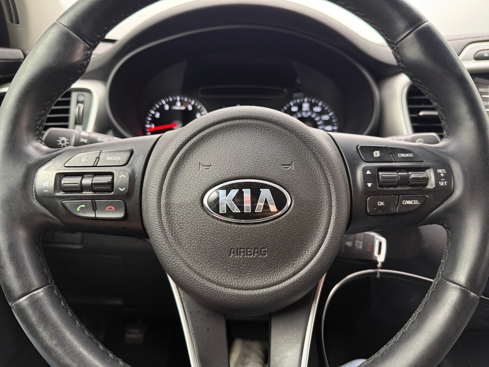 Thumbnail: 2017 Kia Sorento - 5