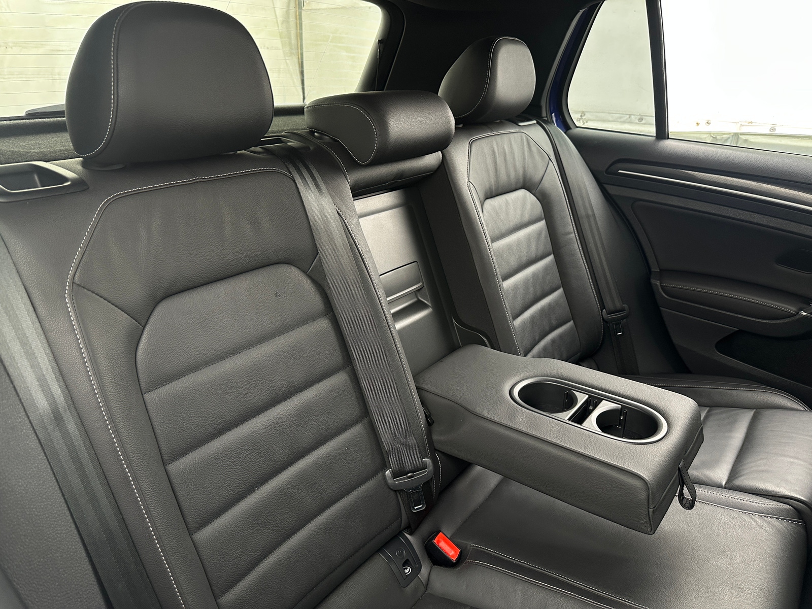 Thumbnail: 2016 Volkswagen Golf - 5