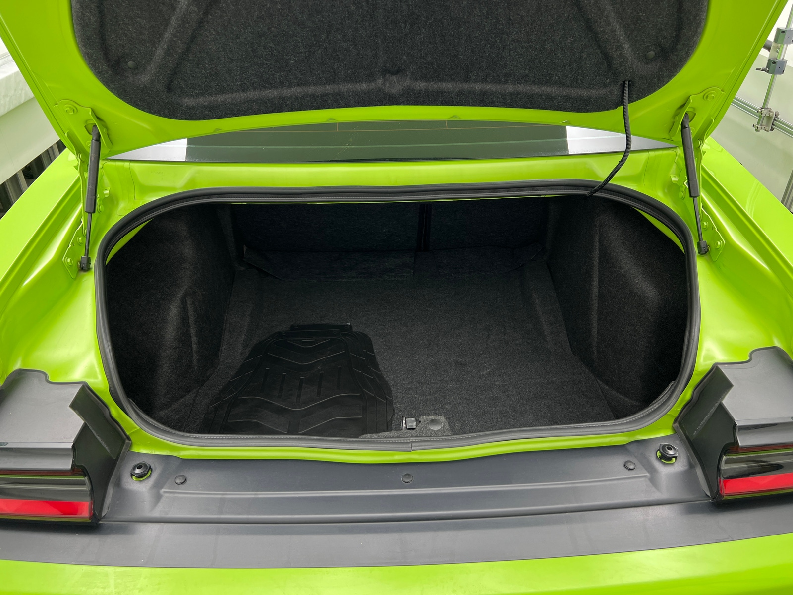 Thumbnail: 2015 Dodge Challenger - 6