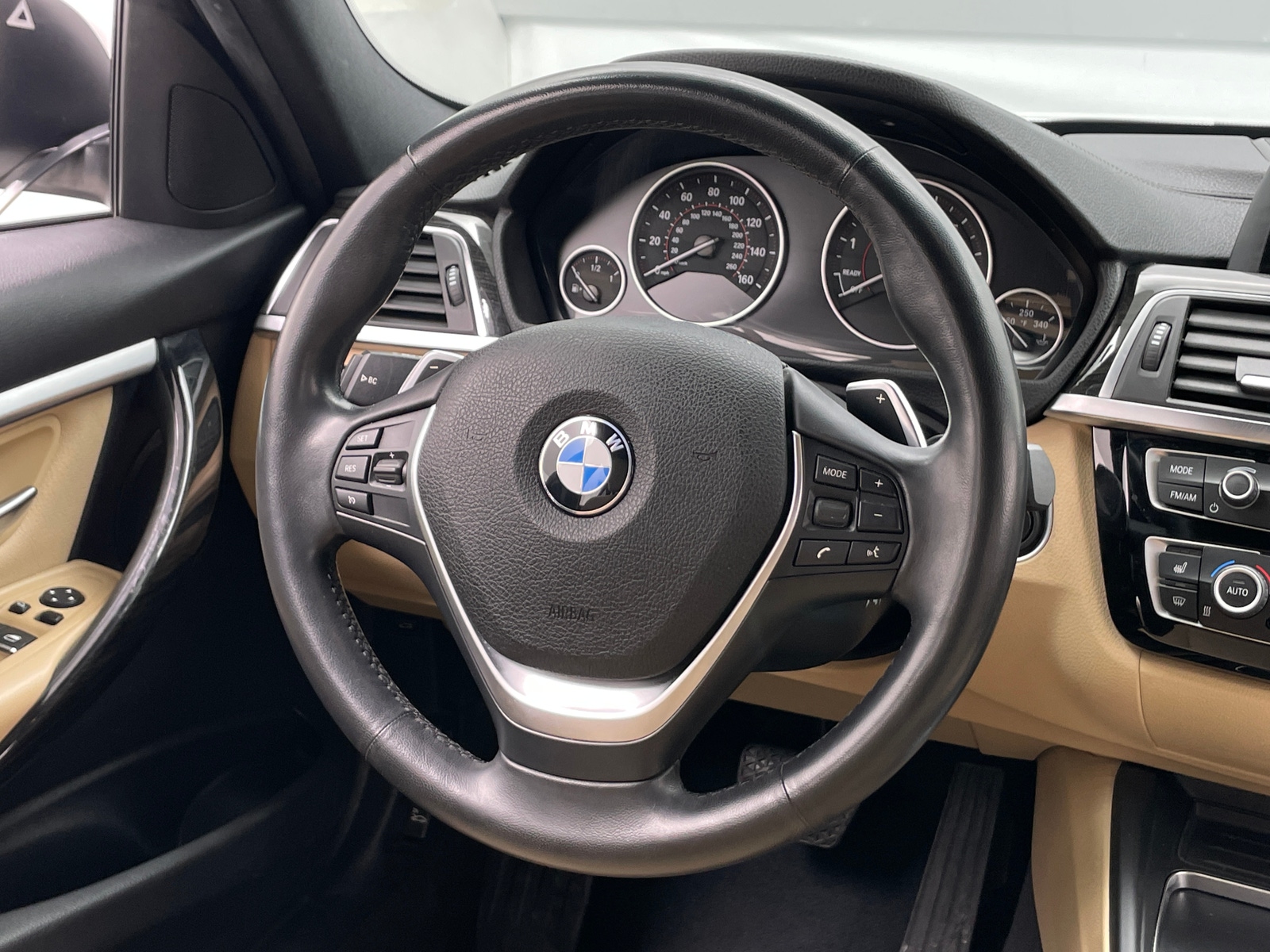 Thumbnail: 2018 BMW 3 Series - 4