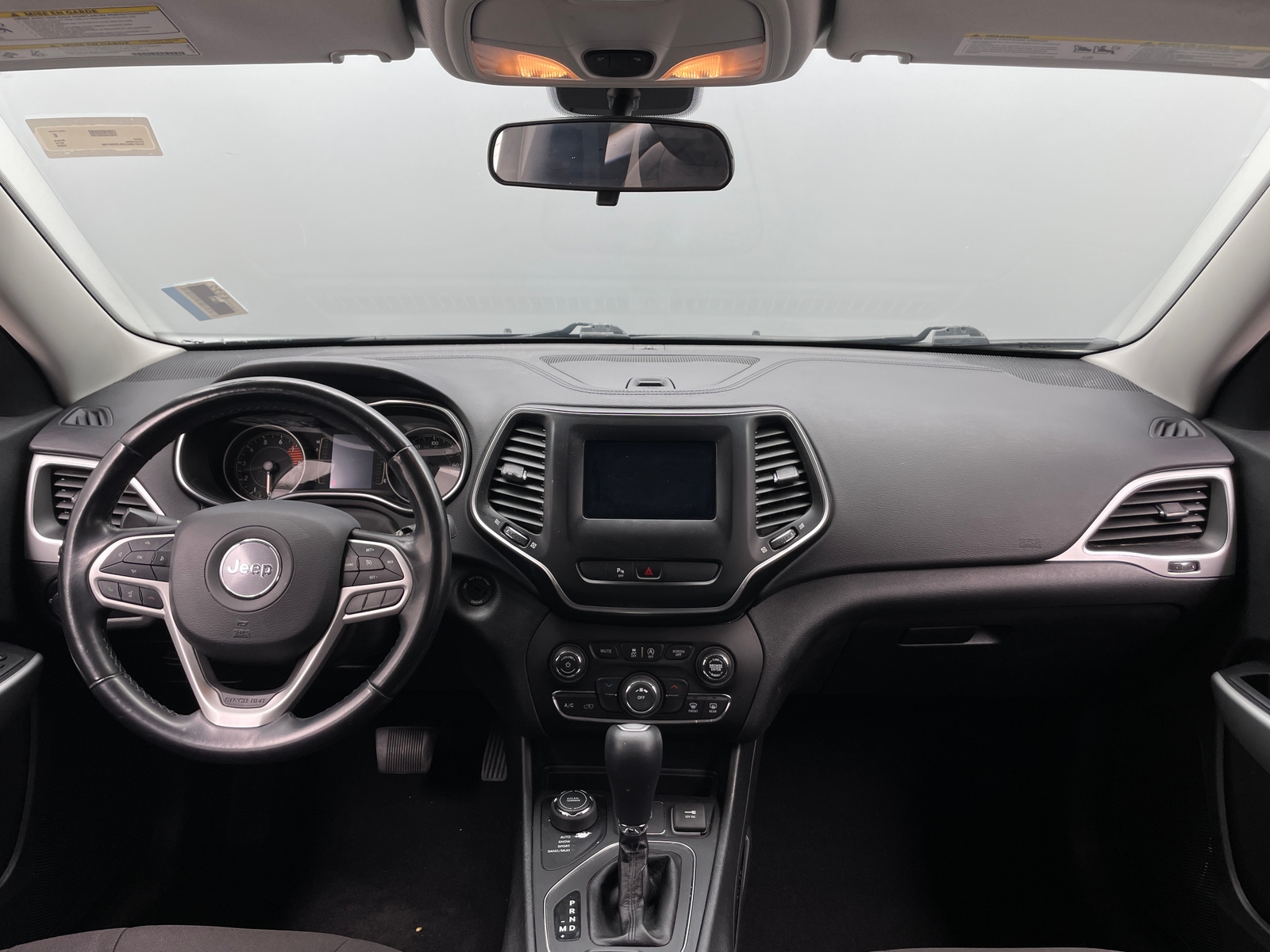 Thumbnail: 2020 Jeep Cherokee - 3