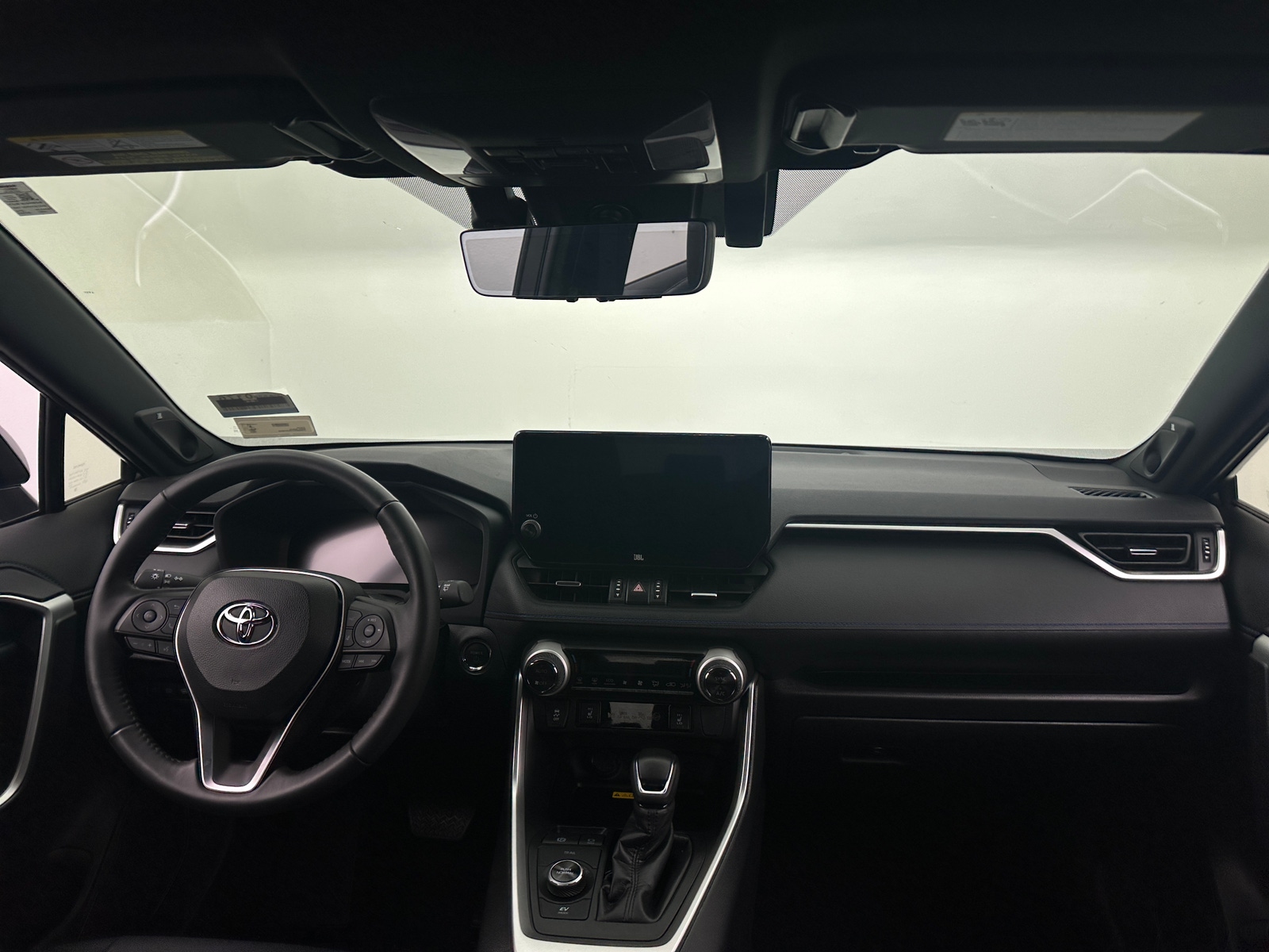 Thumbnail: 2025 Toyota RAV4 - 2