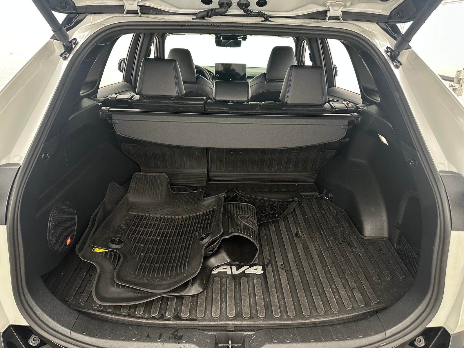 Thumbnail: 2025 Toyota RAV4 - 6