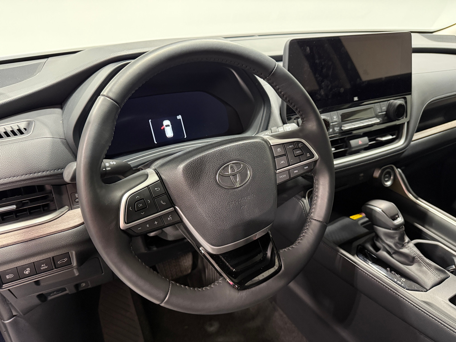 Thumbnail: 2024 Toyota Grand Highlander - 4