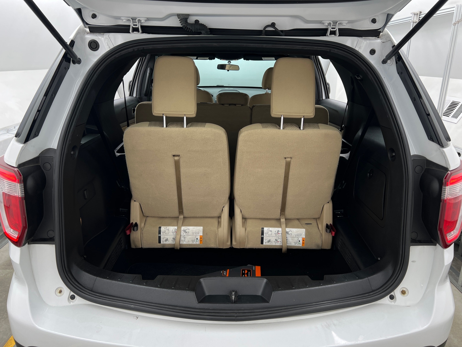 Thumbnail: 2017 Ford Explorer - 7