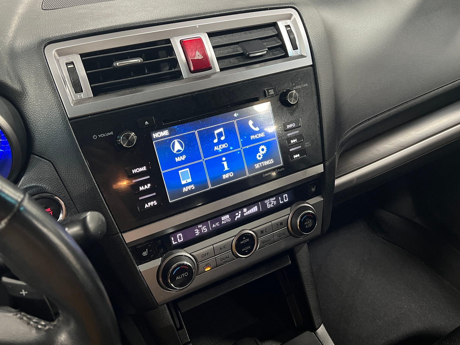 Thumbnail: 2016 Subaru Legacy - 3