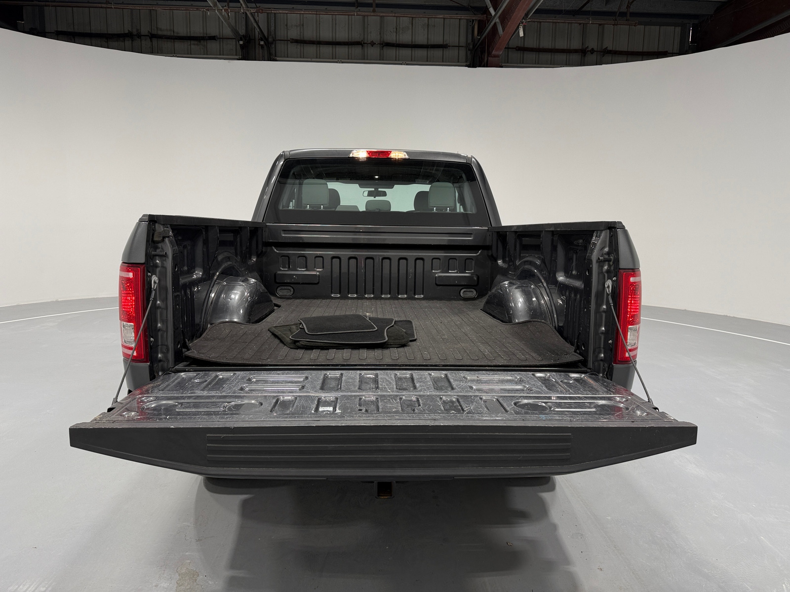 Thumbnail: 2017 Ford Econoline - 7