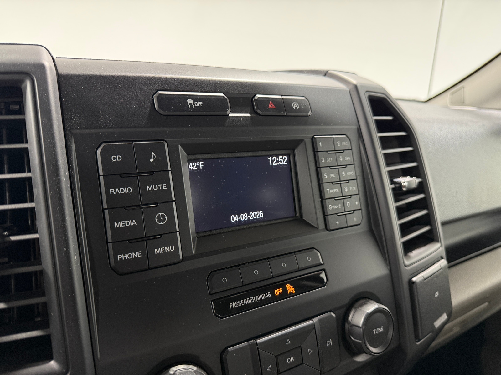 Thumbnail: 2017 Ford Econoline - 4