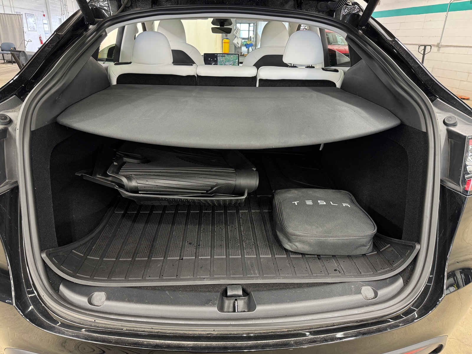 Thumbnail: 2023 Tesla Model Y - 6