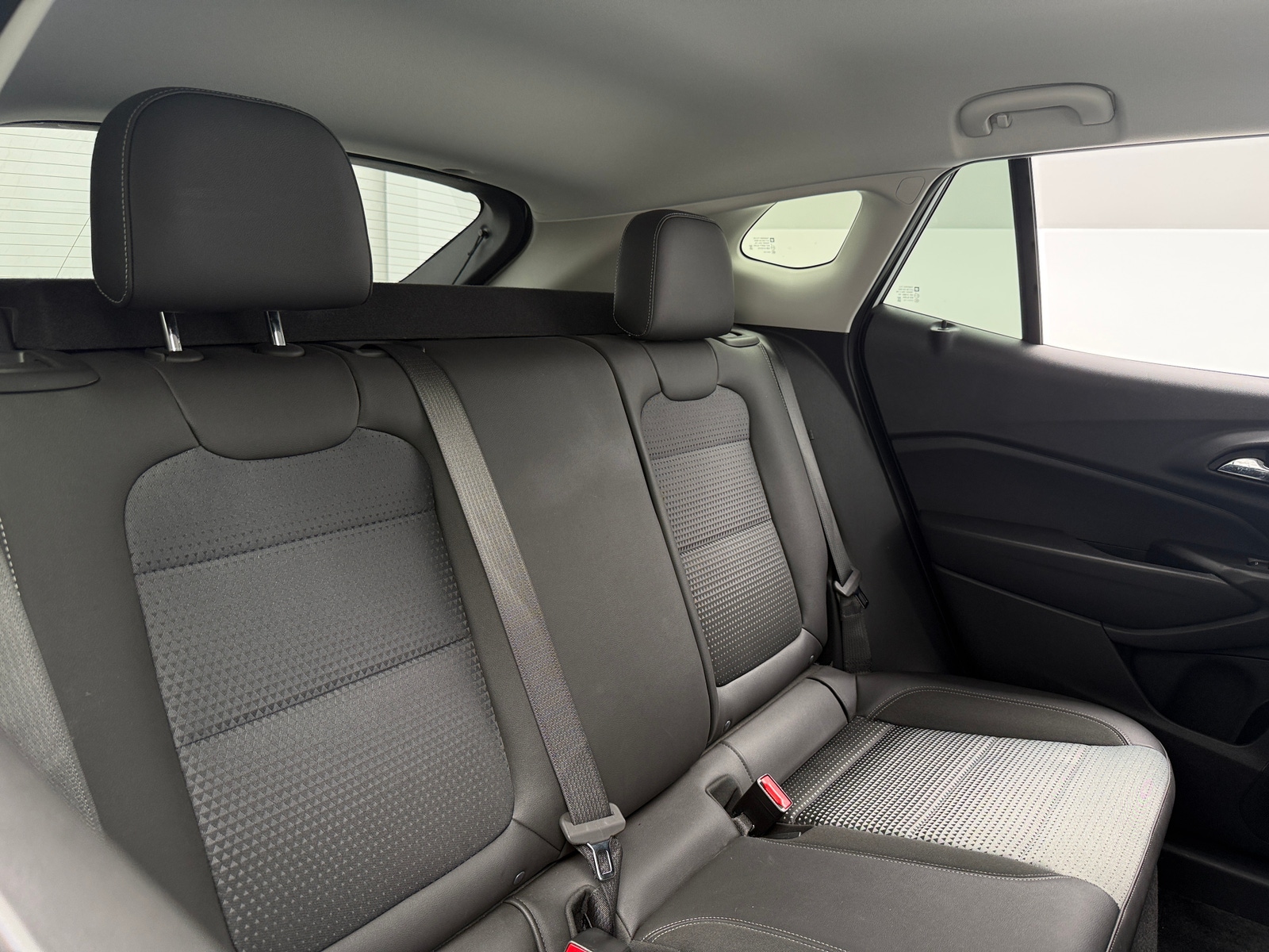 Thumbnail: 2025 Chevrolet Trax - 6