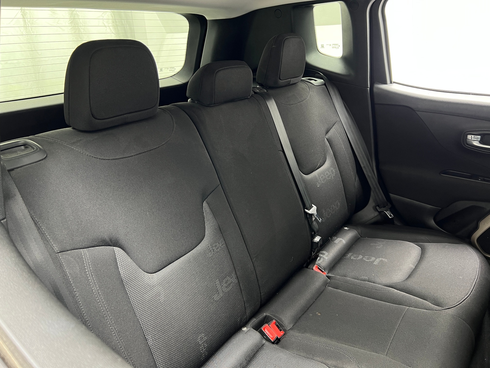 Thumbnail: 2017 Jeep Renegade - 6