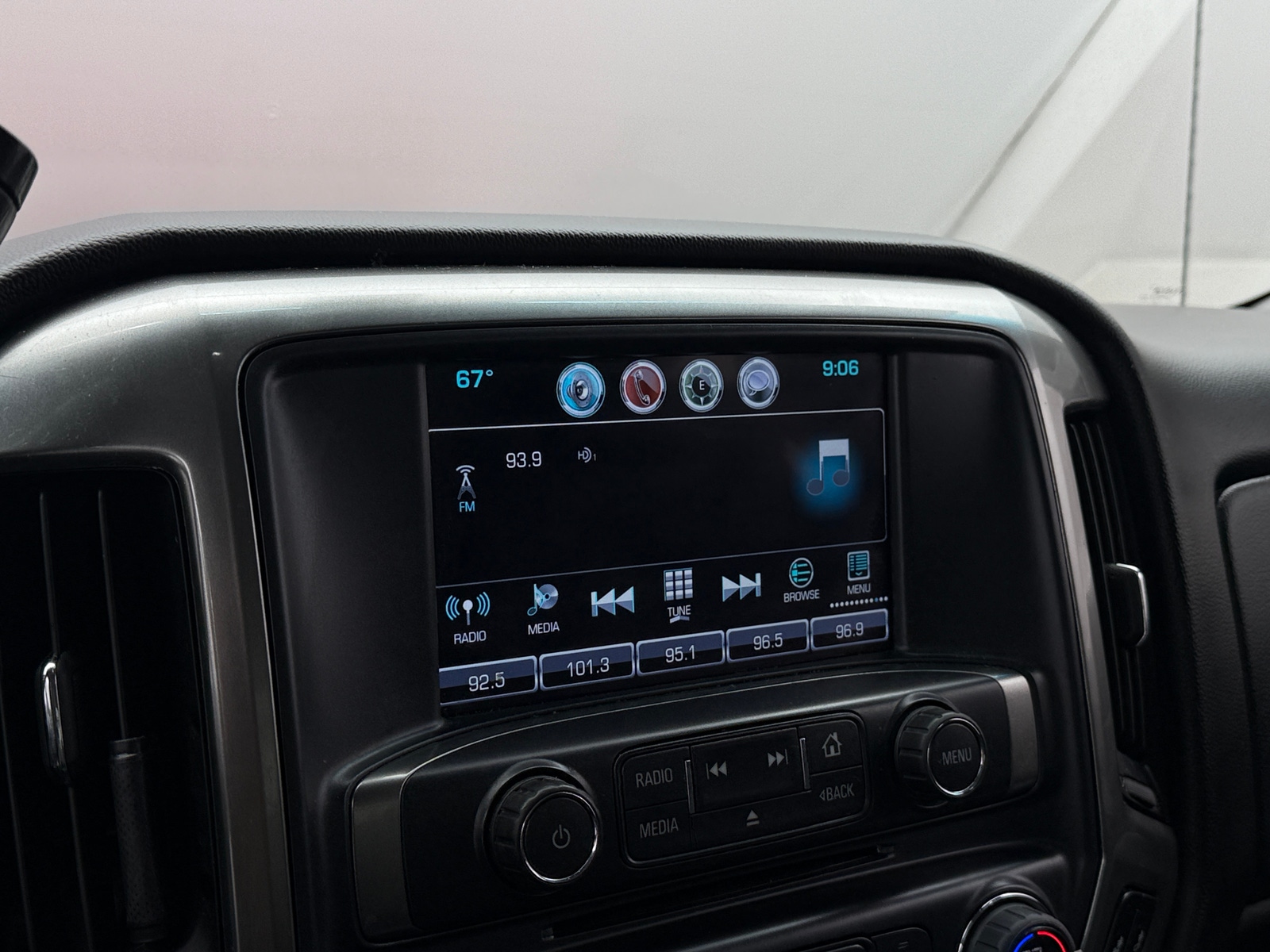 Thumbnail: 2018 Chevrolet Silverado 1500 - 4