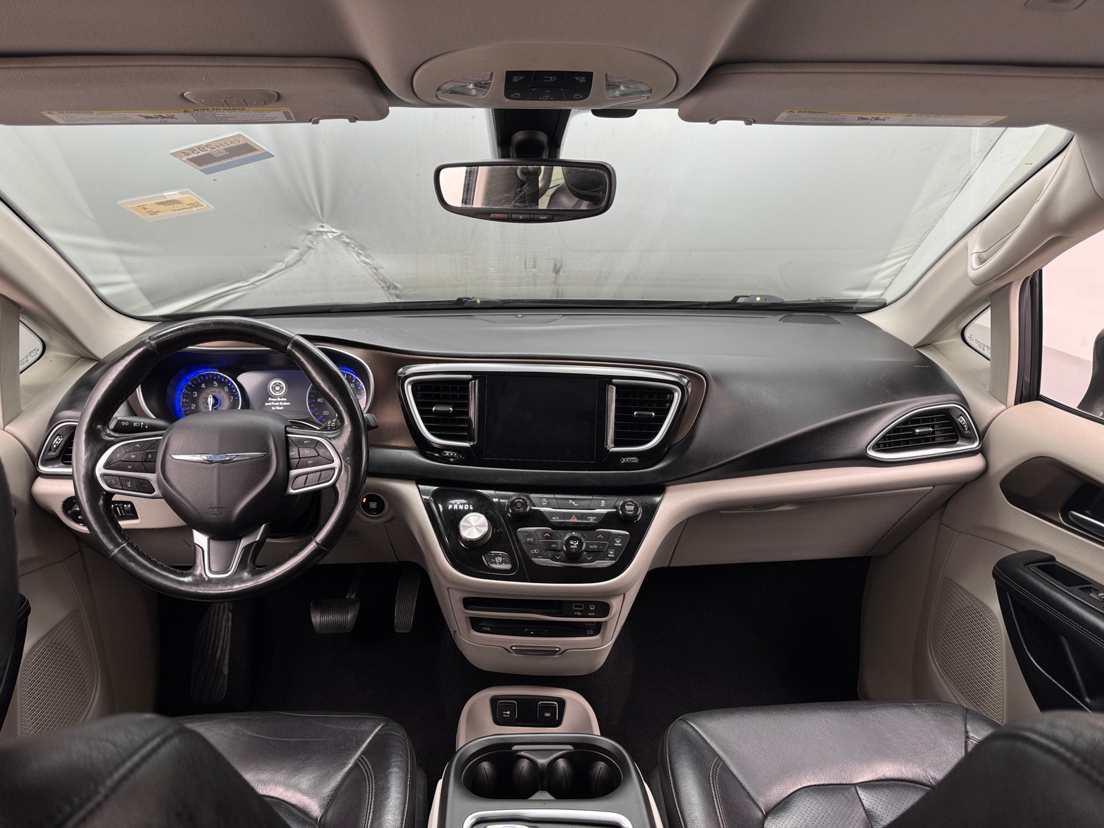 Thumbnail: 2019 Chrysler Pacifica - 2