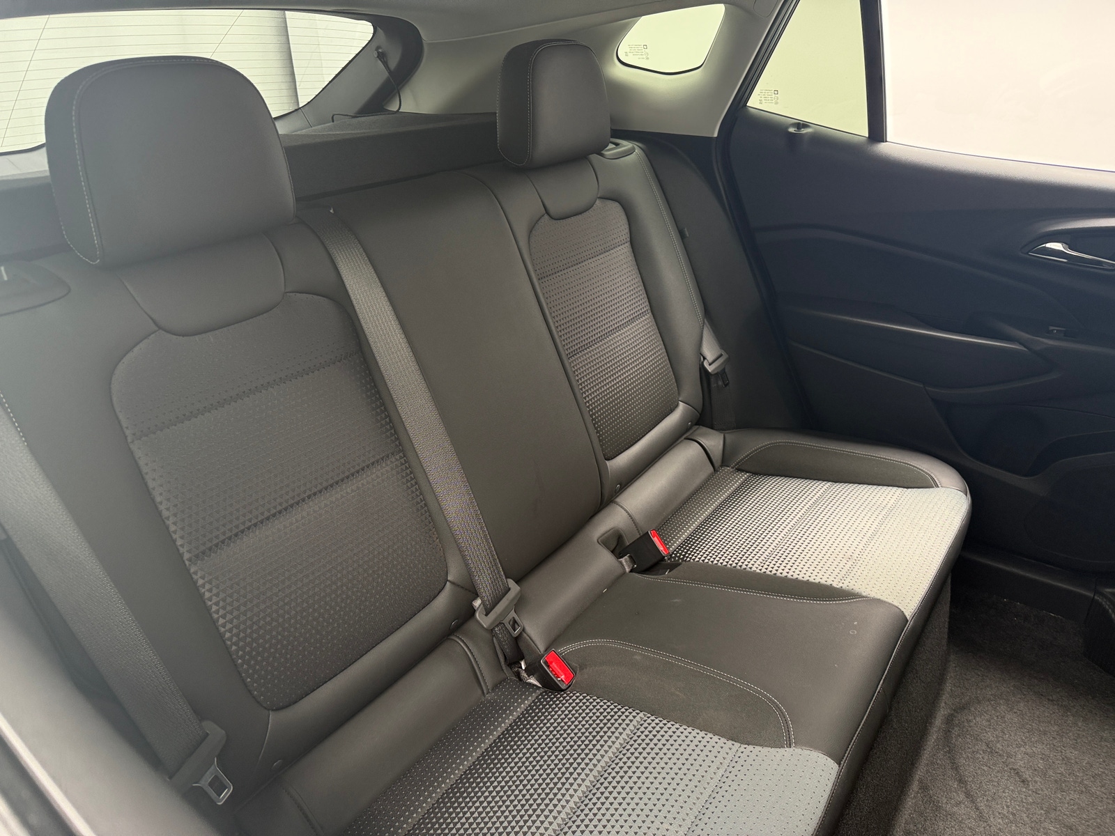 Thumbnail: 2025 Chevrolet Trax - 6