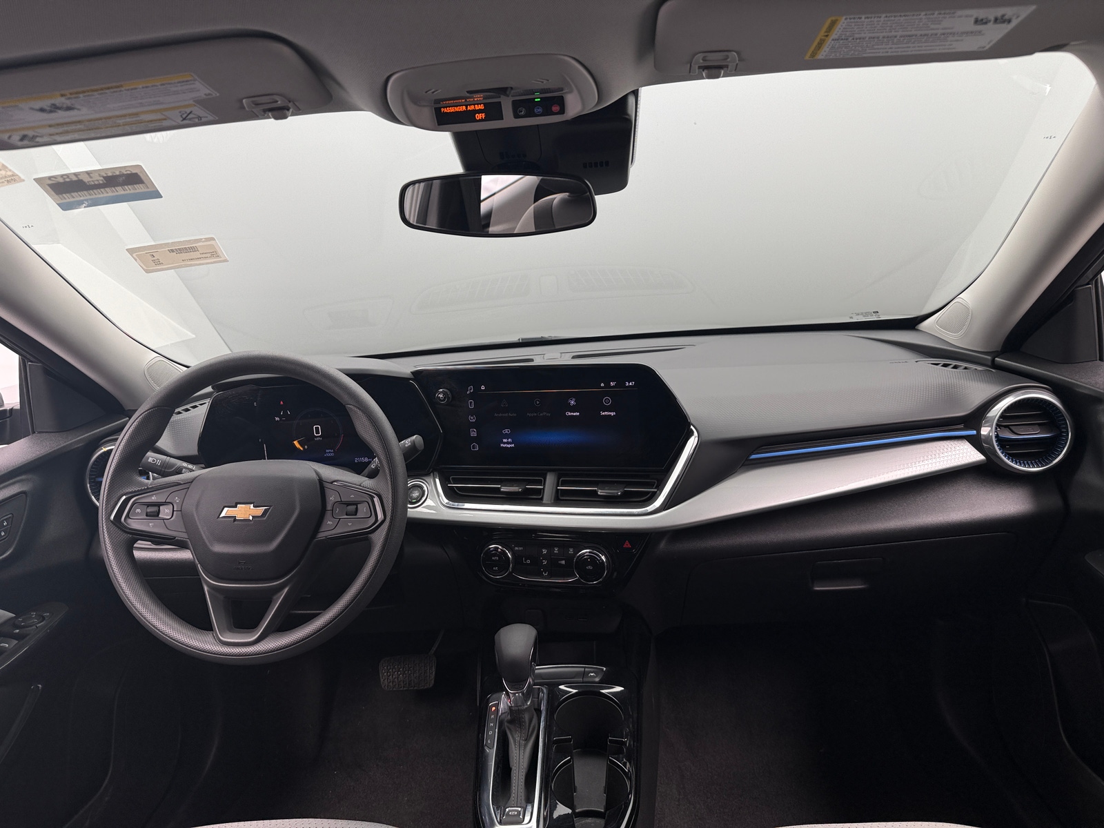Thumbnail: 2025 Chevrolet Trax - 3
