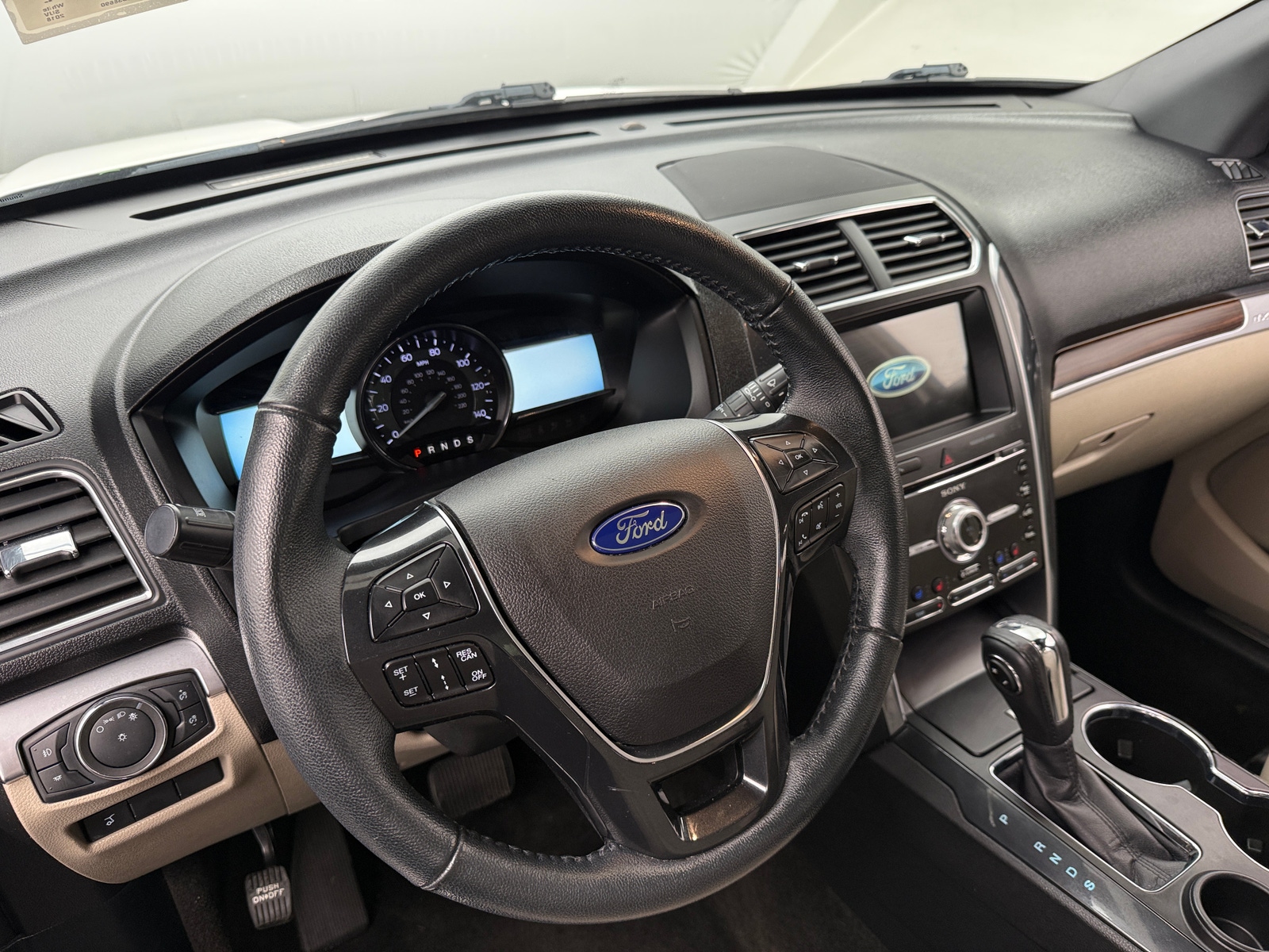 Thumbnail: 2018 Ford Explorer - 4