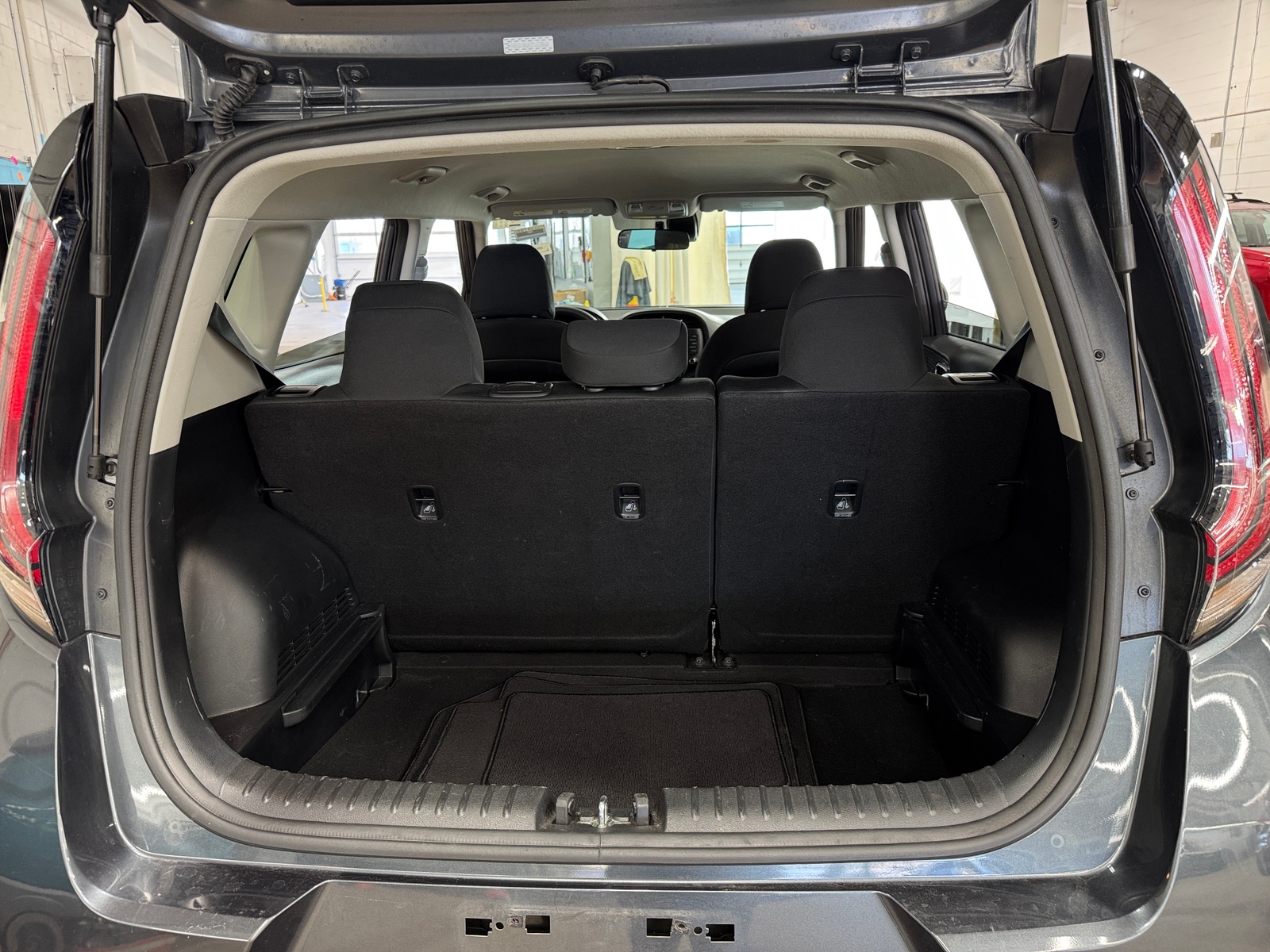 Thumbnail: 2025 Kia Soul - 7