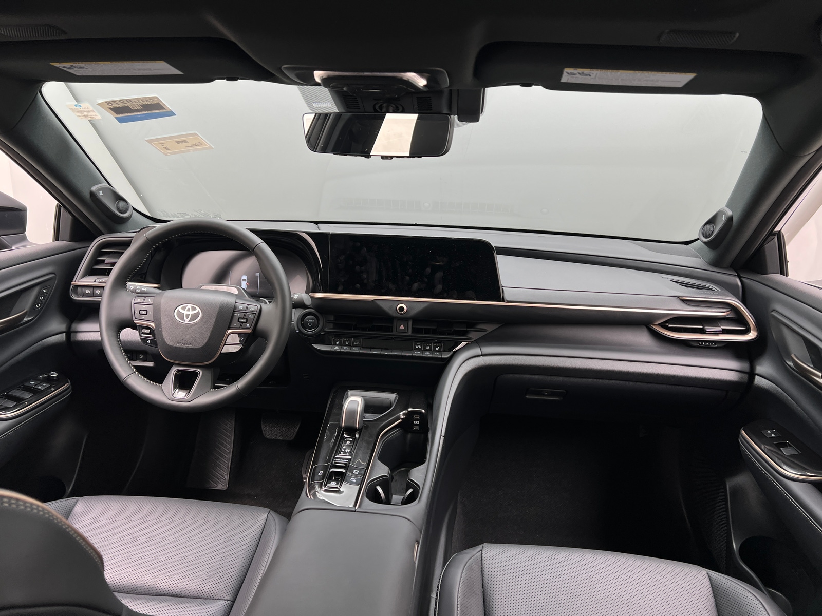 Thumbnail: 2025 Toyota Crown Signia - 2