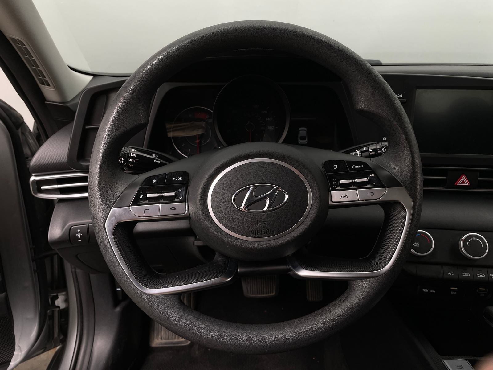 Thumbnail: 2021 Hyundai Elantra - 5