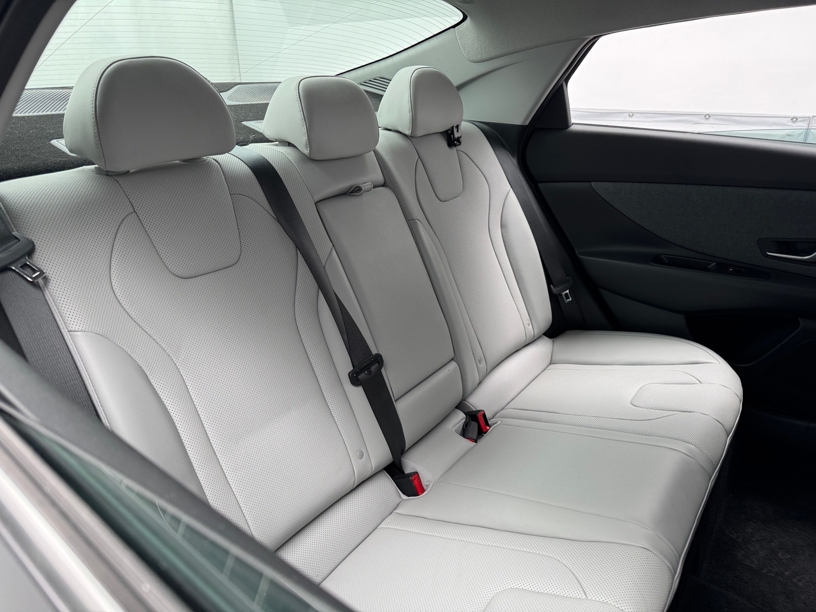 Thumbnail: 2023 Hyundai Elantra - 5