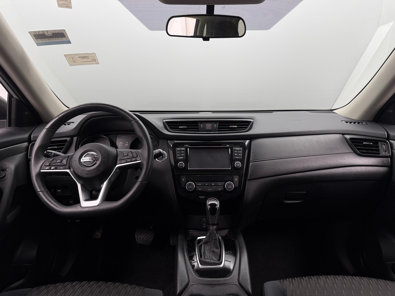 Thumbnail: 2017 Nissan Rogue - 3