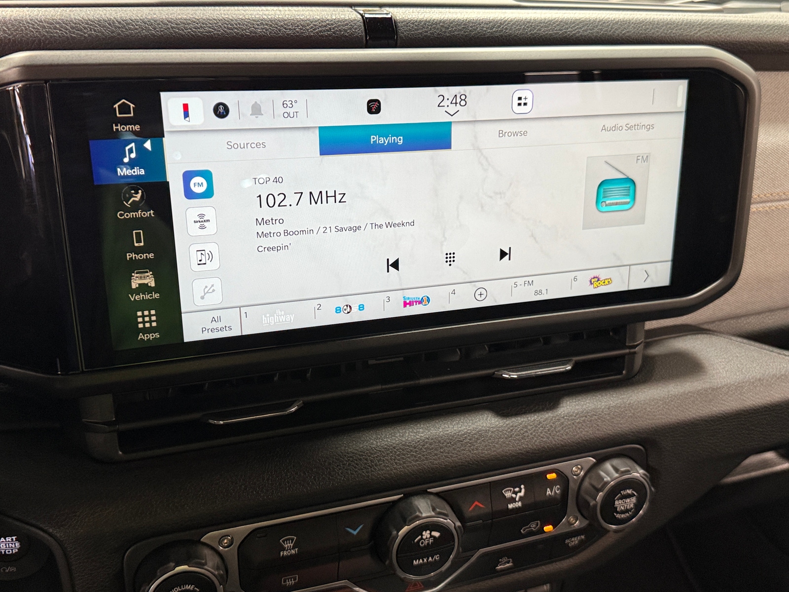 Thumbnail: 2025 Jeep Wrangler - 4