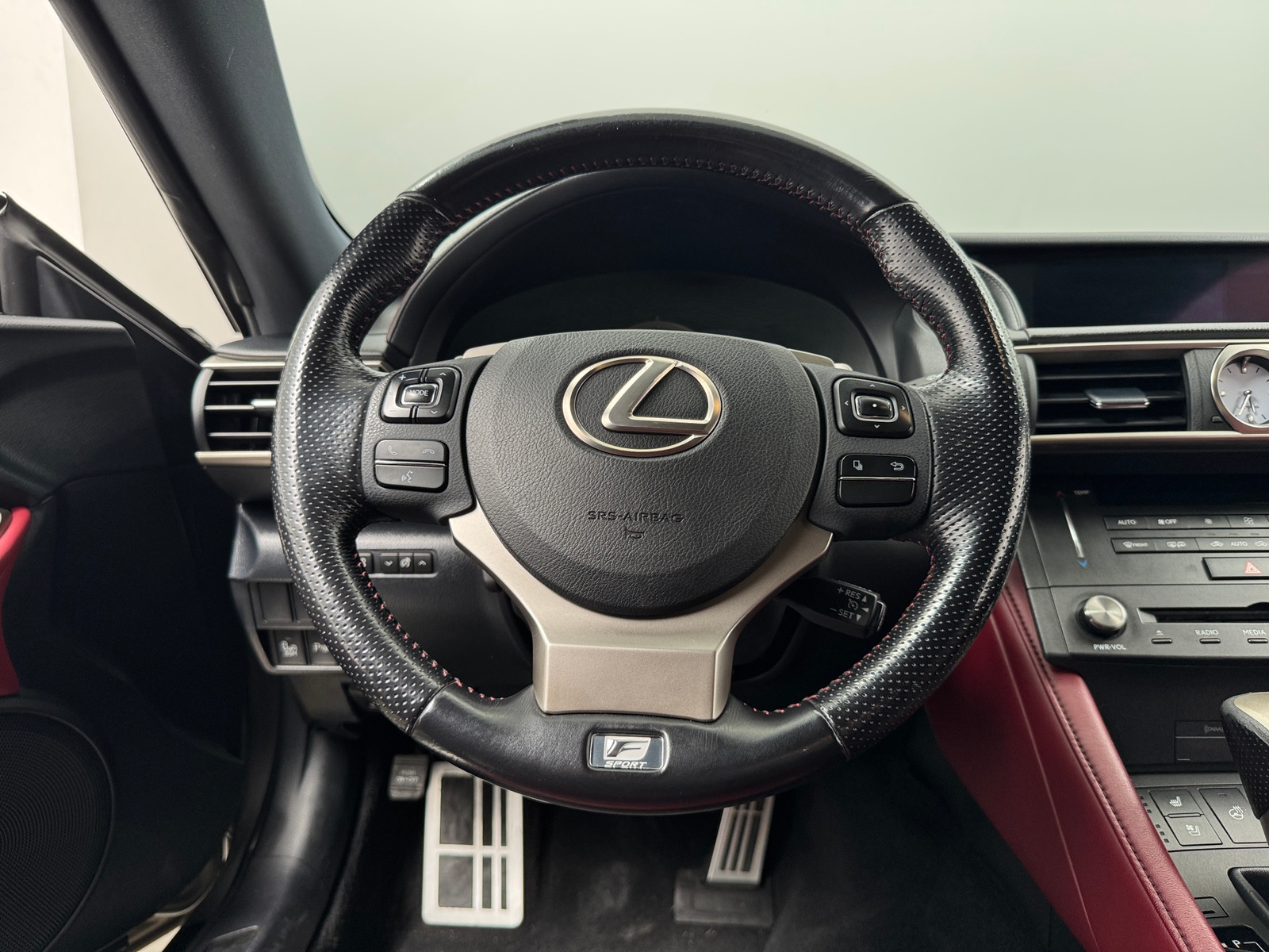 Thumbnail: 2016 Lexus RC - 3